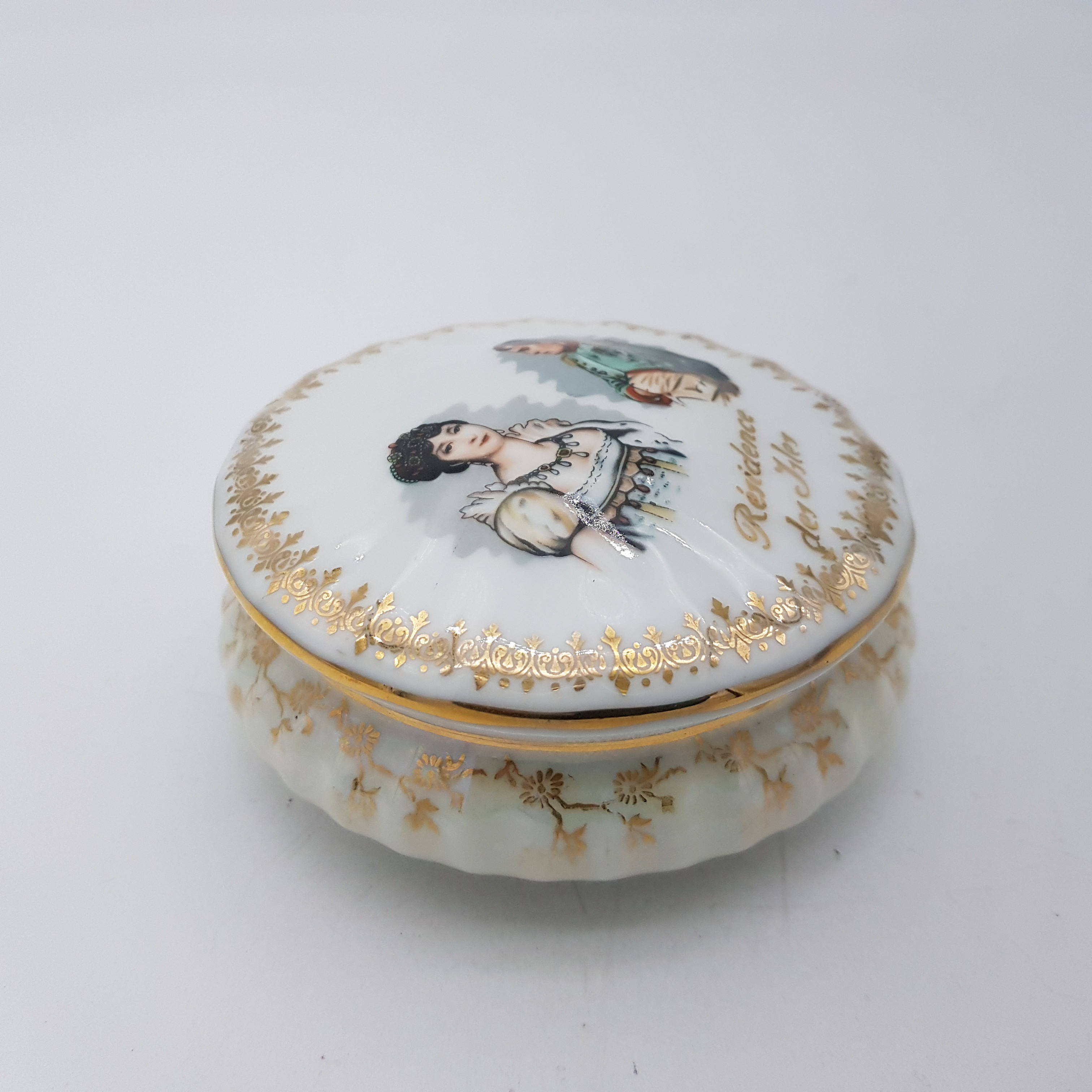 Bonbonnière ou boite à bijoux ornée de Napoléon Bonaparte et Joséphine de Beauharnais - en porcelaine de Limoges Bon état - Vue 2 - 