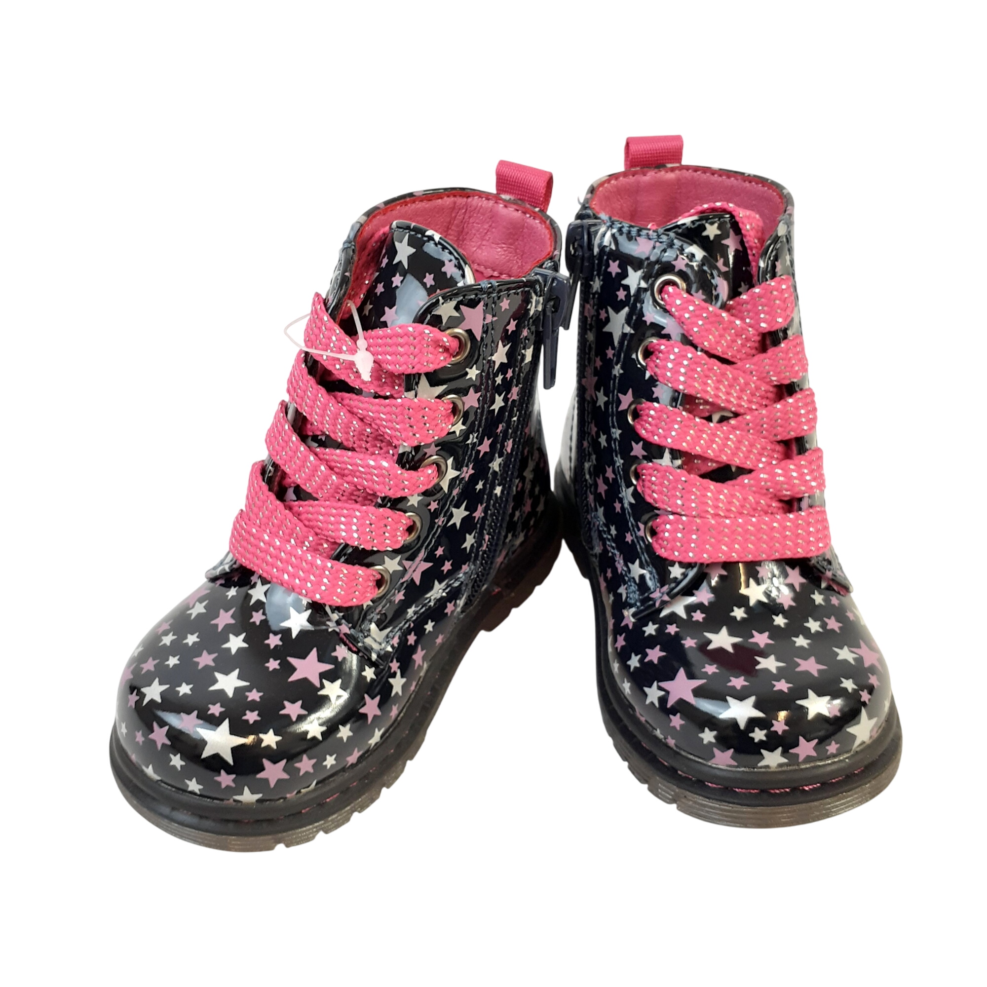 Acheter Bottines à lacet style rock et chic 21 Comme neuf - 11,00 € Bottines à lacet style rock et chic 21 Comme neuf - reconditionné disponible sur Label Emmaüs