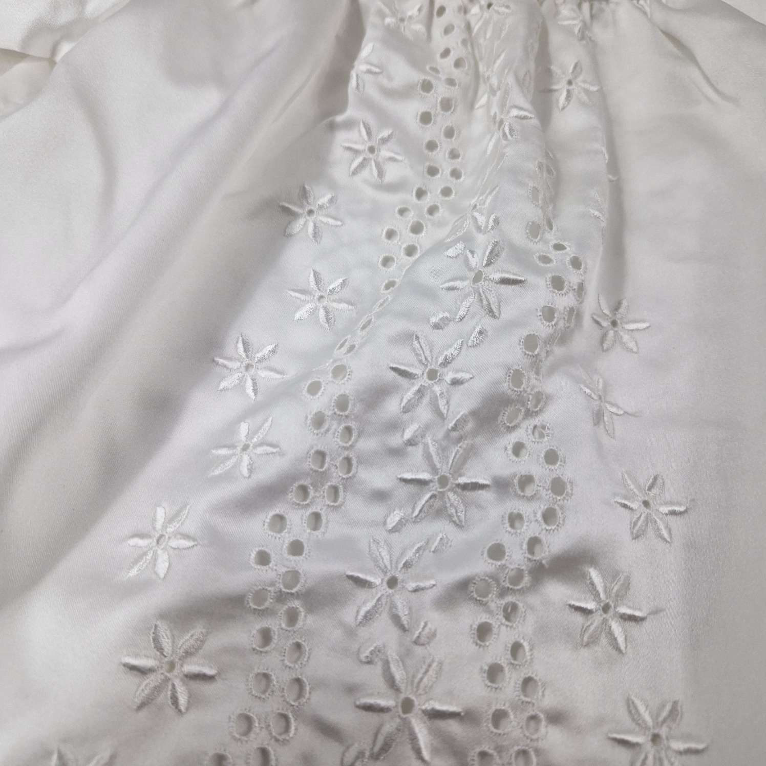 Petite Robe de baptéme blanche Bon état - Vue 8 - 