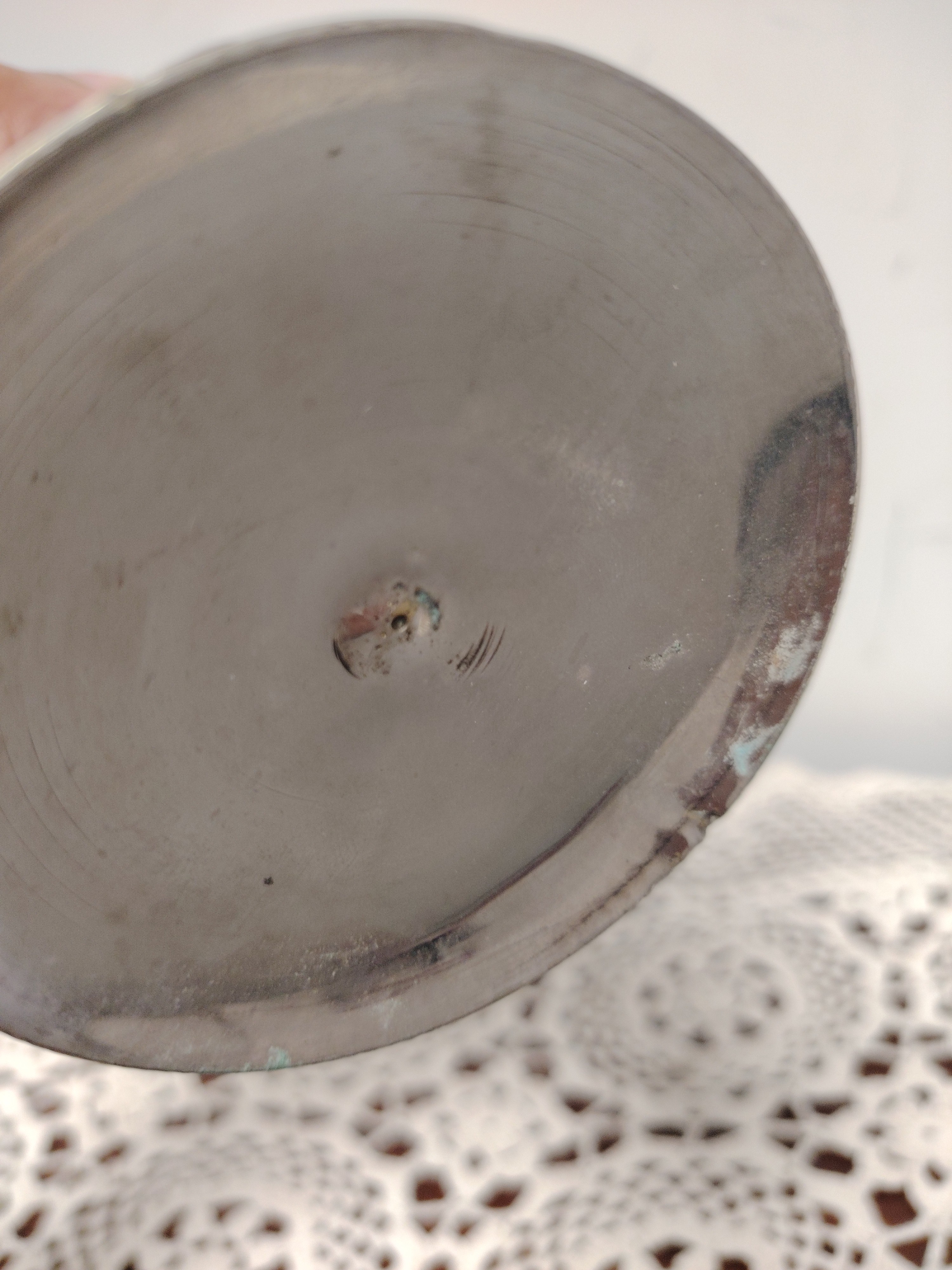 Vase soliflore en laiton vintage - Photo 7