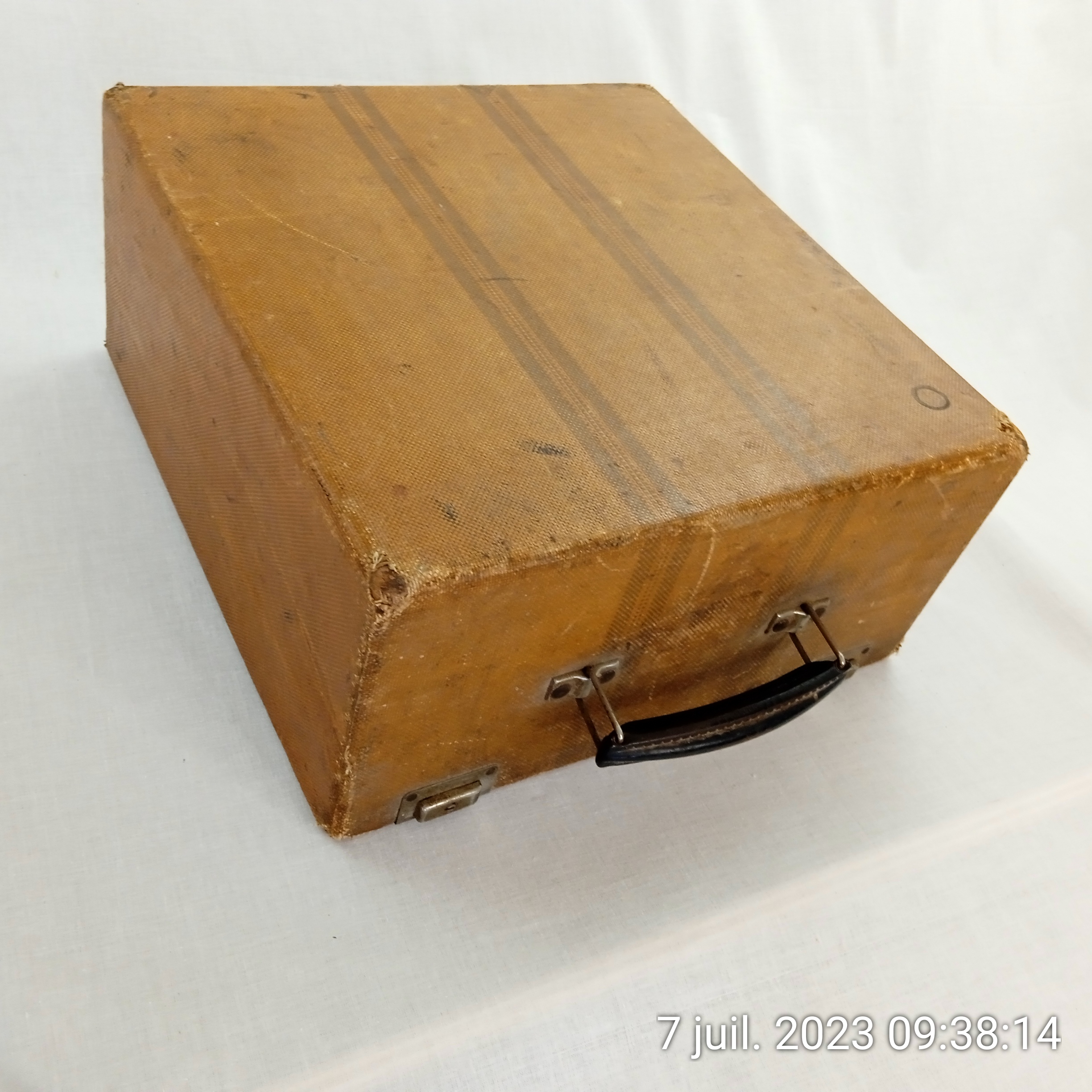 Machine à écrire Hermes 2000 produite en 1952 avec valise en bois d'origine - Photo 6