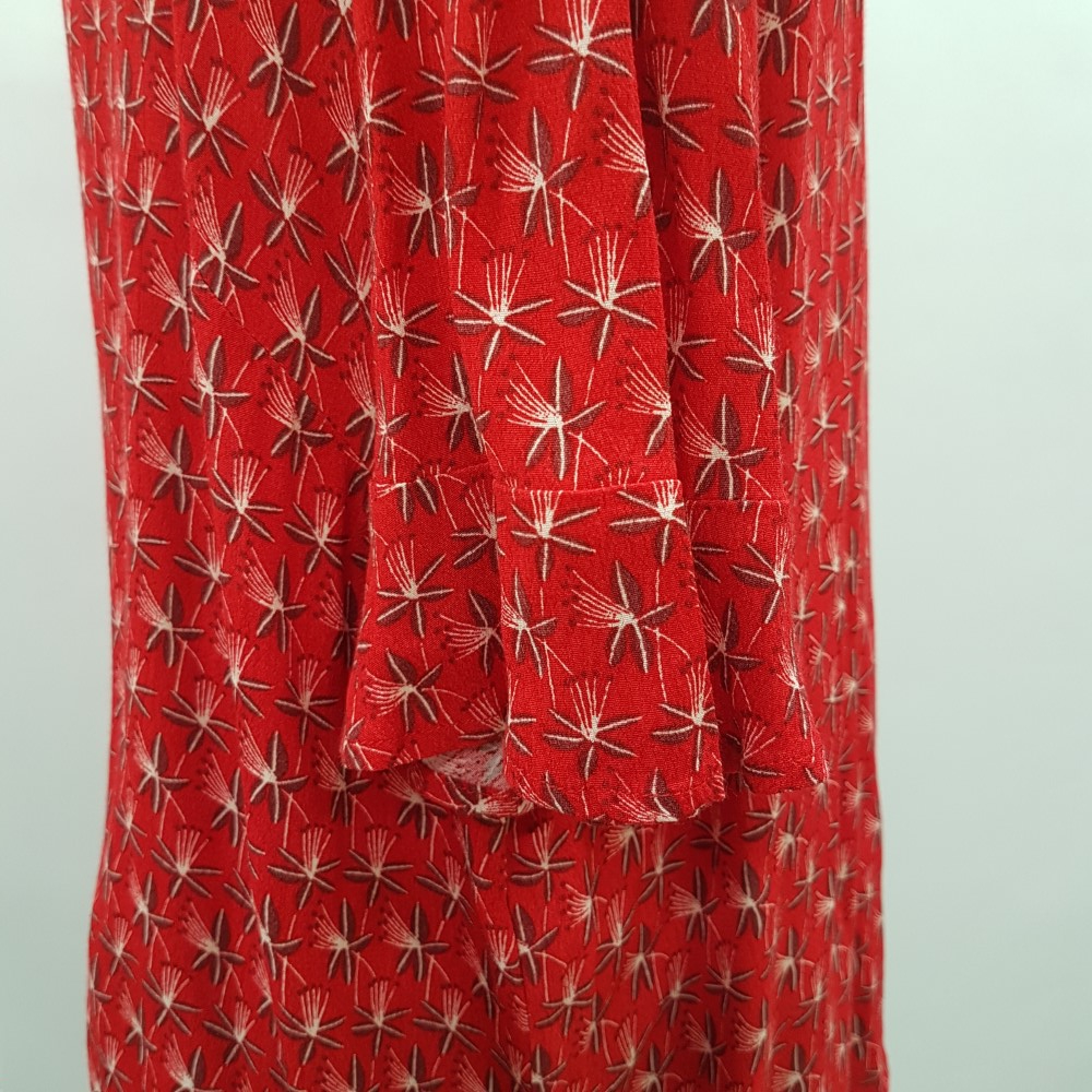 Top rouge vif à impression de fleurs bordeaux et blanches - MONOPRIX FEMME - Taille 48 - Photo 5