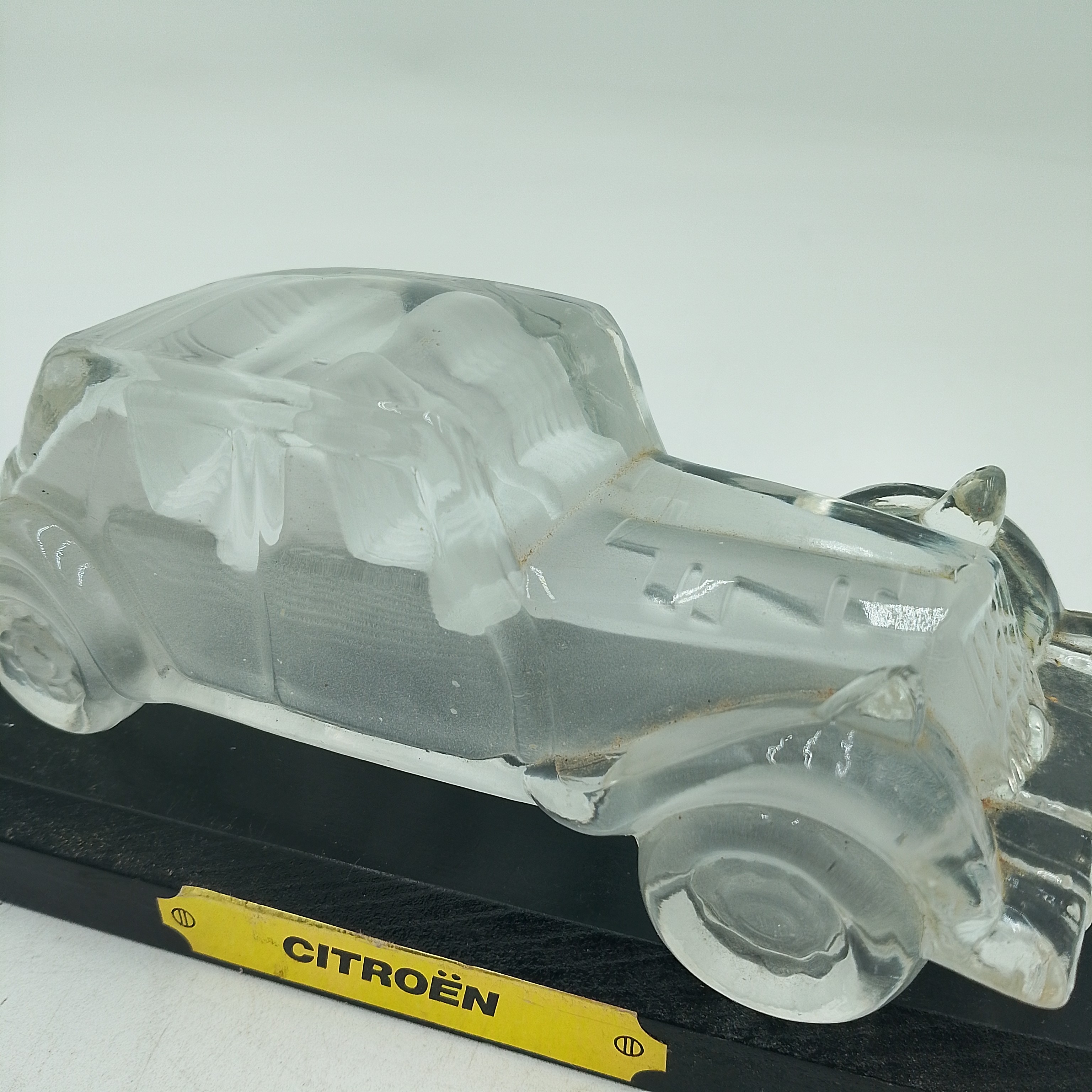 Miniature Traction Citroën en verre  - Vue 2 - 