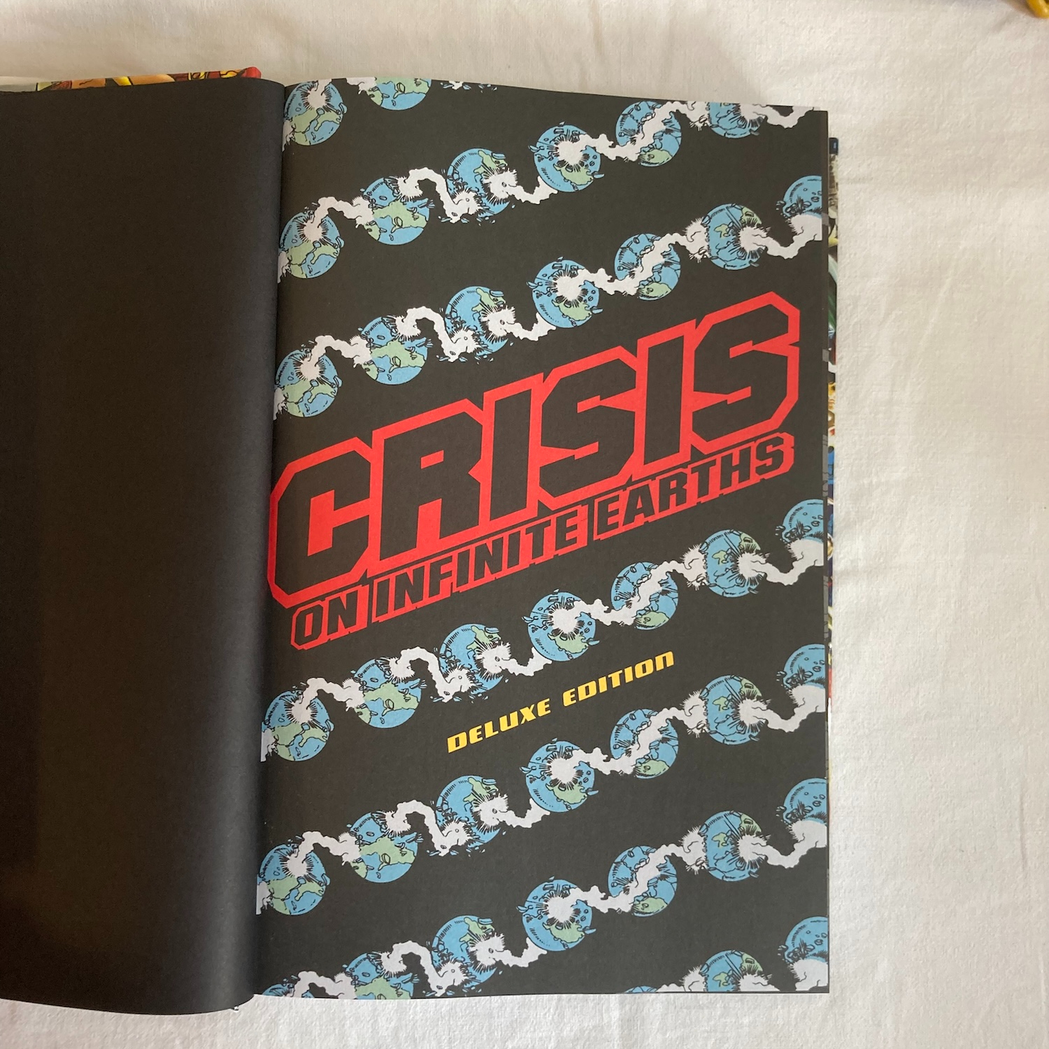 Crisis on Infinite Earths (Deluxe Edition) - Photo 2