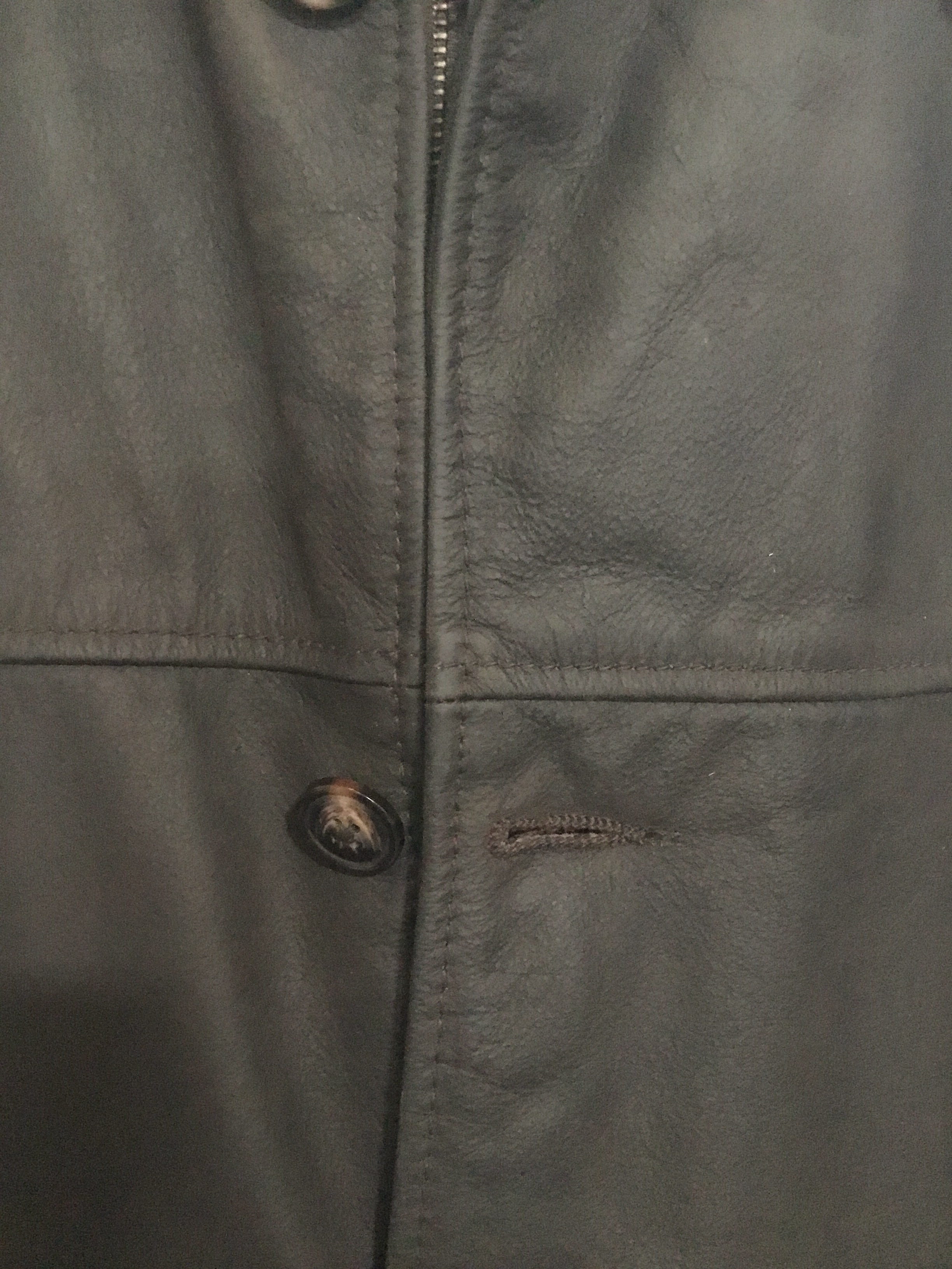 Voir photo 4 de Veste en cuir enduit « in extenso » taille M Veste en cuir enduit « in extenso » taille M - Vue 4 -