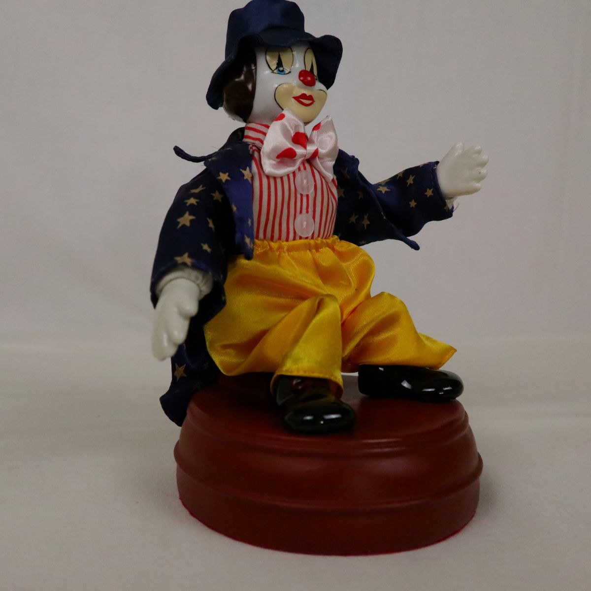 Clown automate sur socle - Boite à musique - Poupée porcelaine Comme neuf - Vue 5 - 