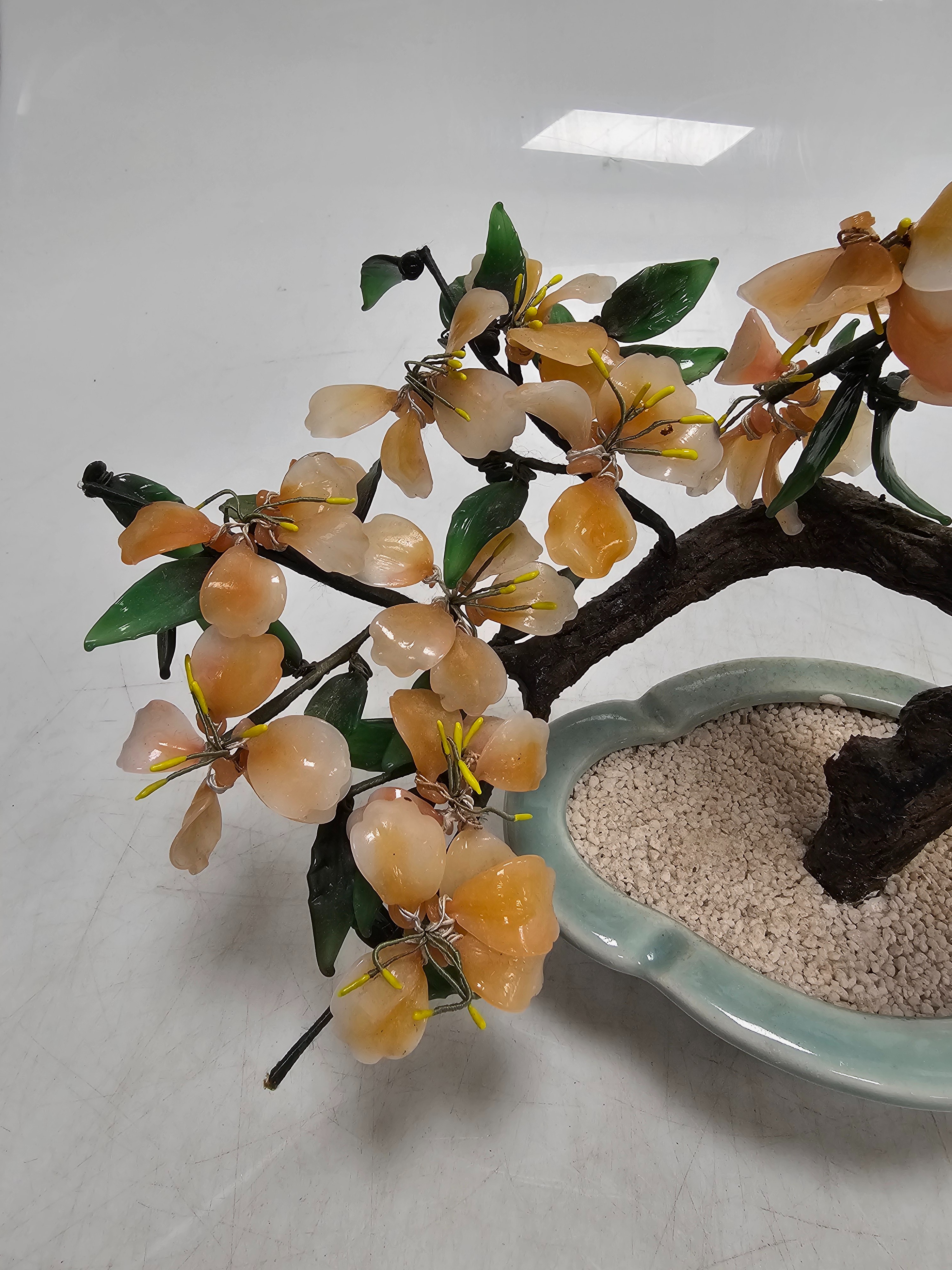 Bonsaï en verre vintage. Plante artificielle à fleurs rose pêche, Faux bonsaï décor oriental asiatique - Photo 4