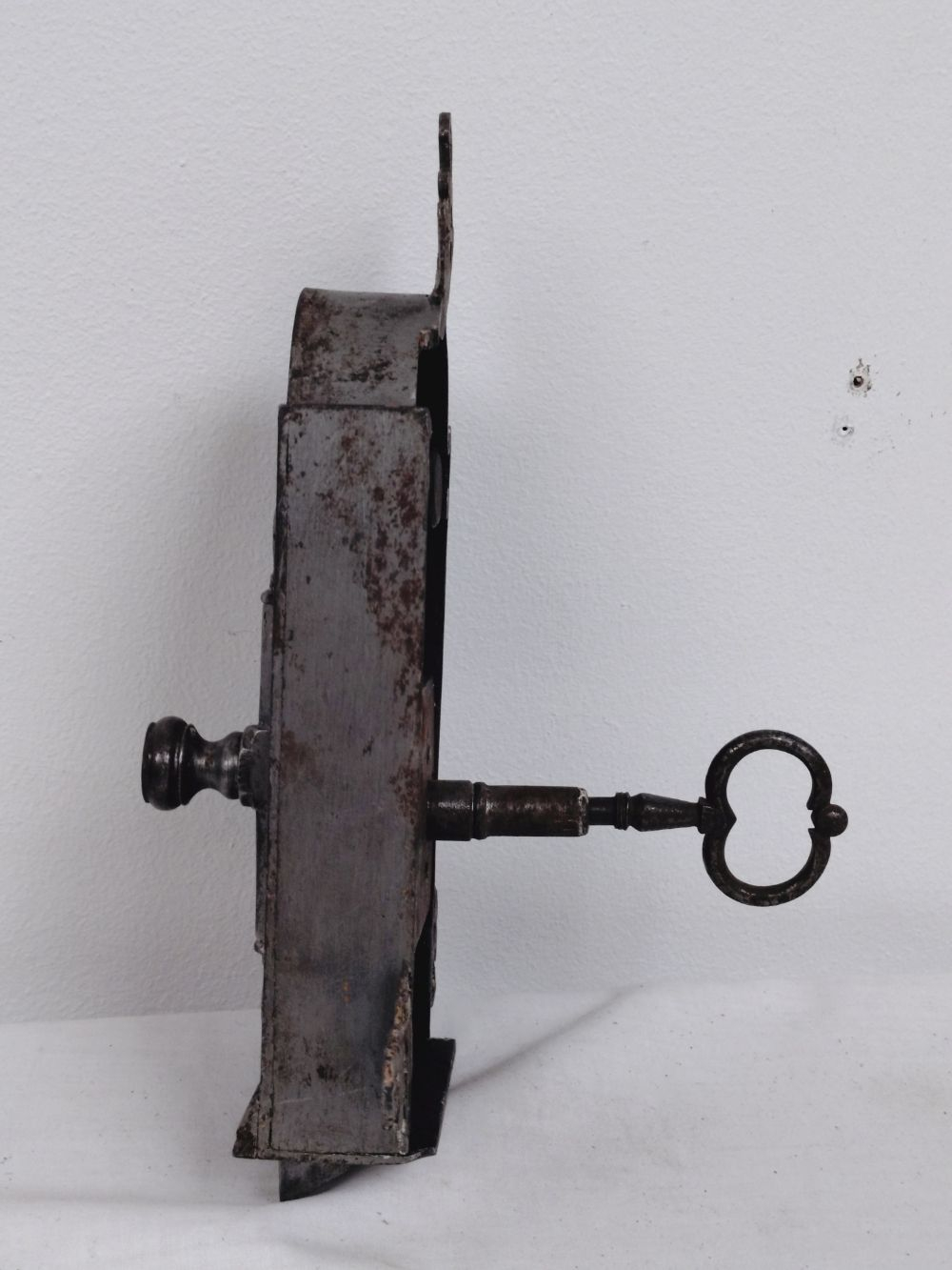 Ancienne serrure de porte d'entrée en fer forgé 18ème - Photo 5