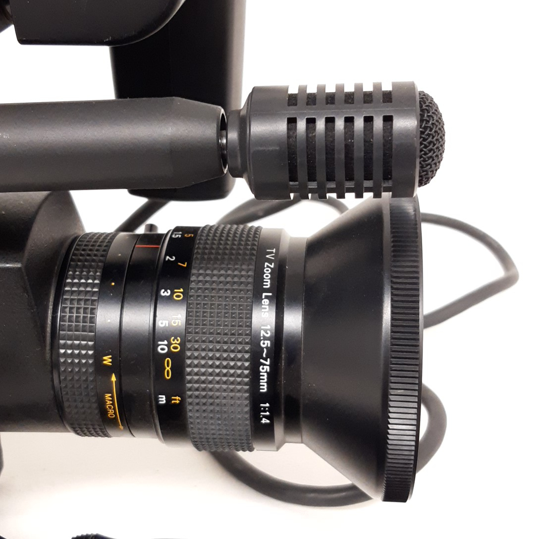 Appareil camera vidéo couleur panasonic WV-3100F avec accessoires - Photo 1