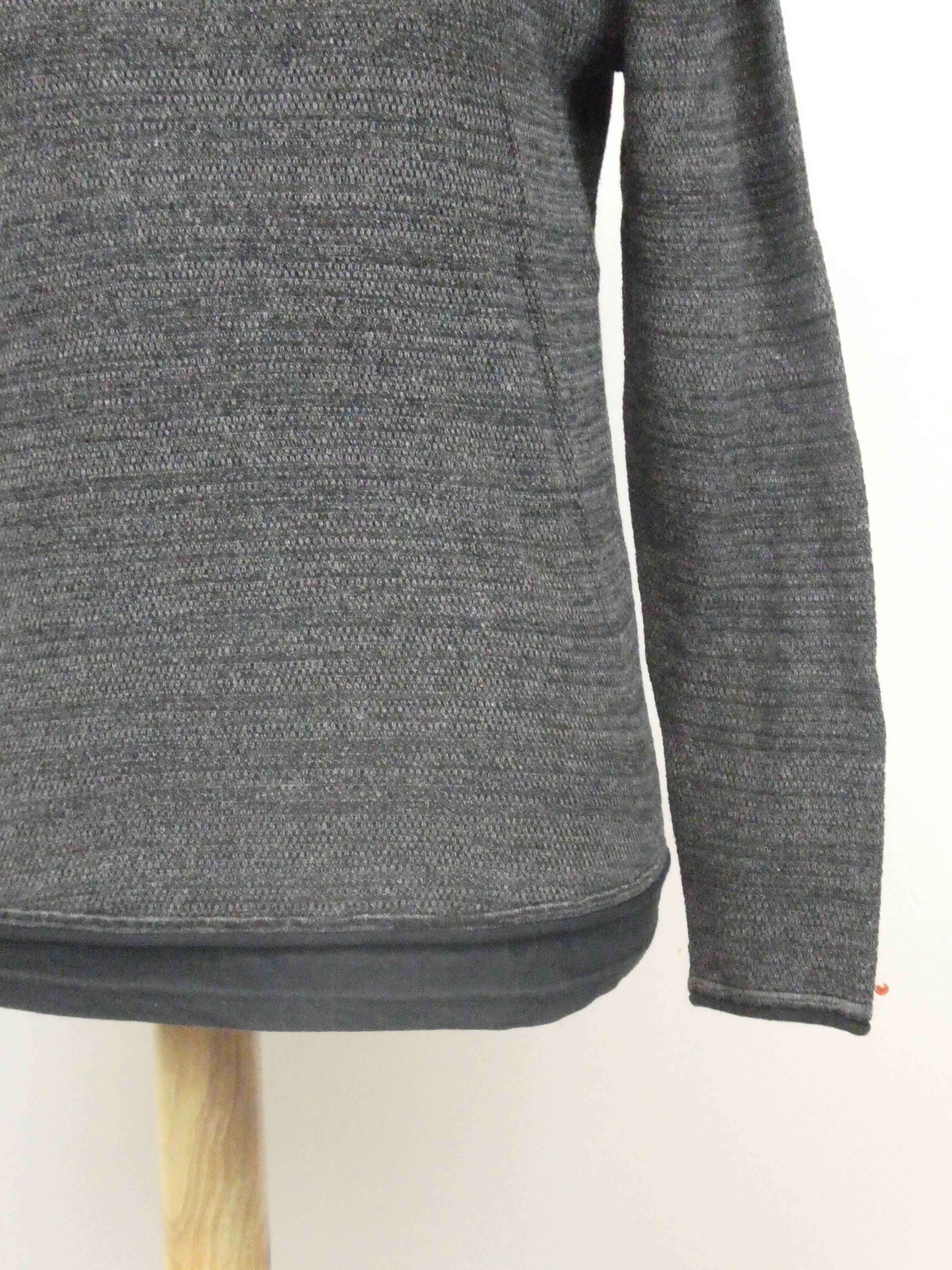 Guess pull manches longues encolure rond - Taille S - Photo 9