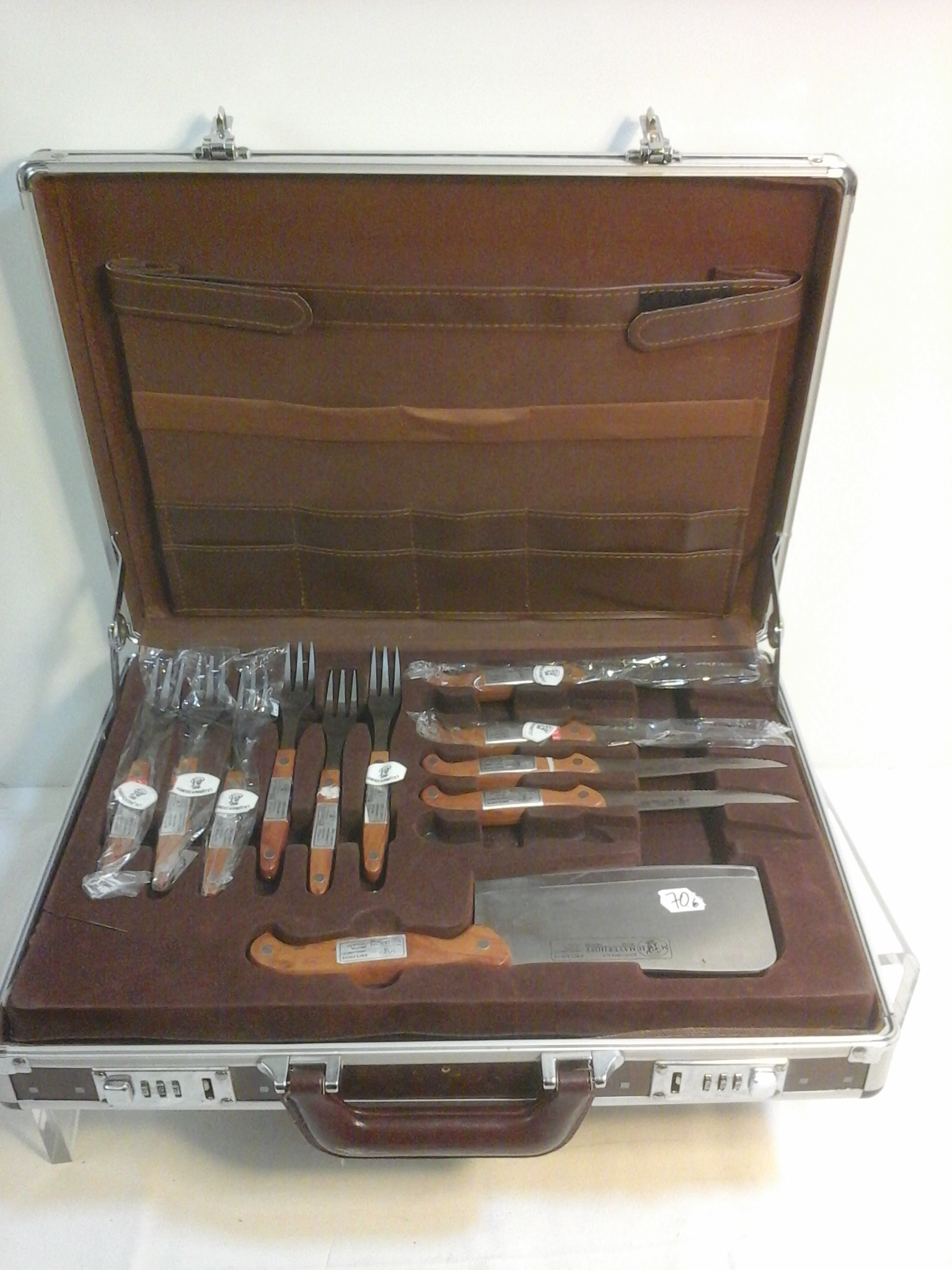 Malette couteaux service de table - Très bon état - Photo 2