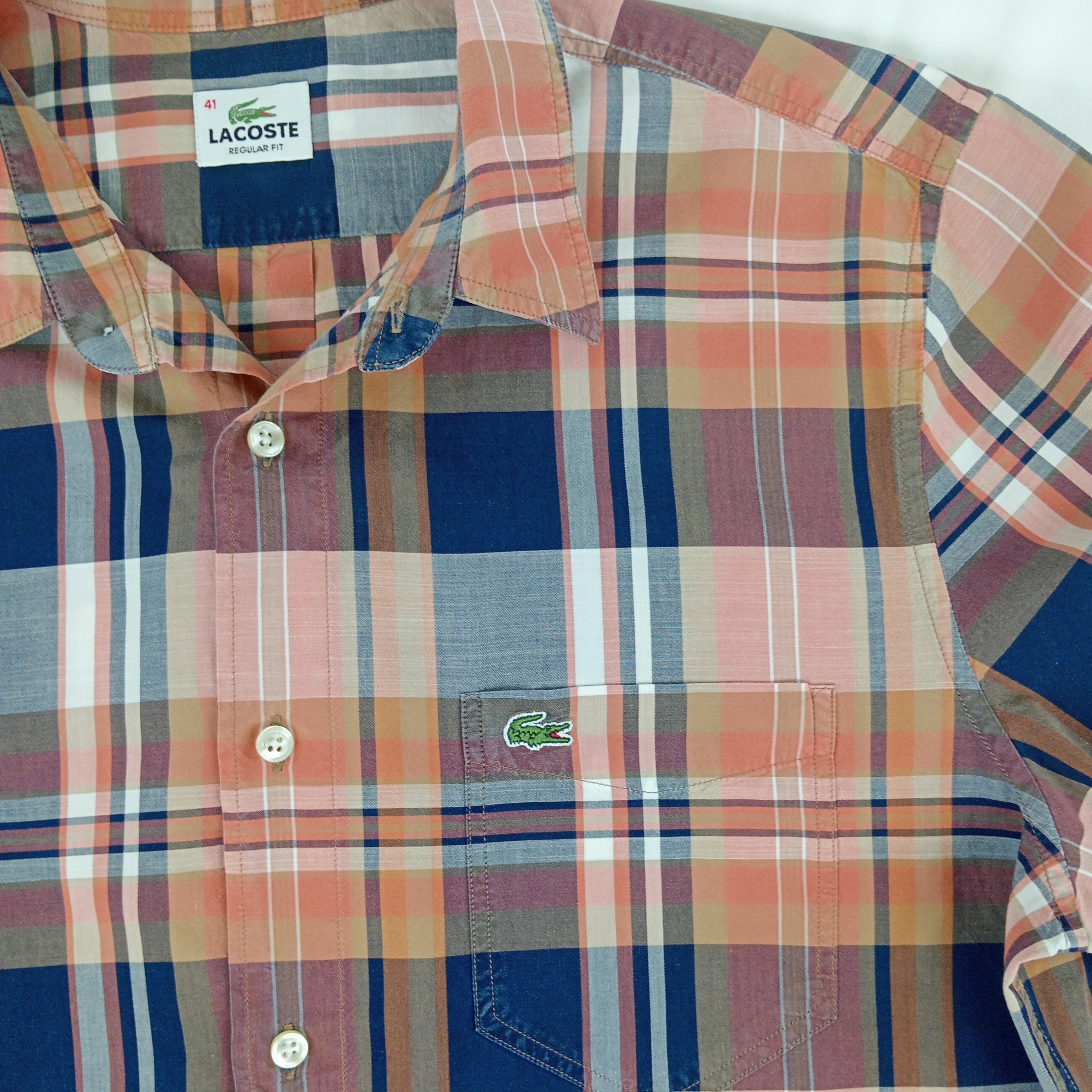 Chemise homme à carreaux de la marque Lacoste col classique manches courtes de couleur rouge tomette taille L (41) - Photo 4