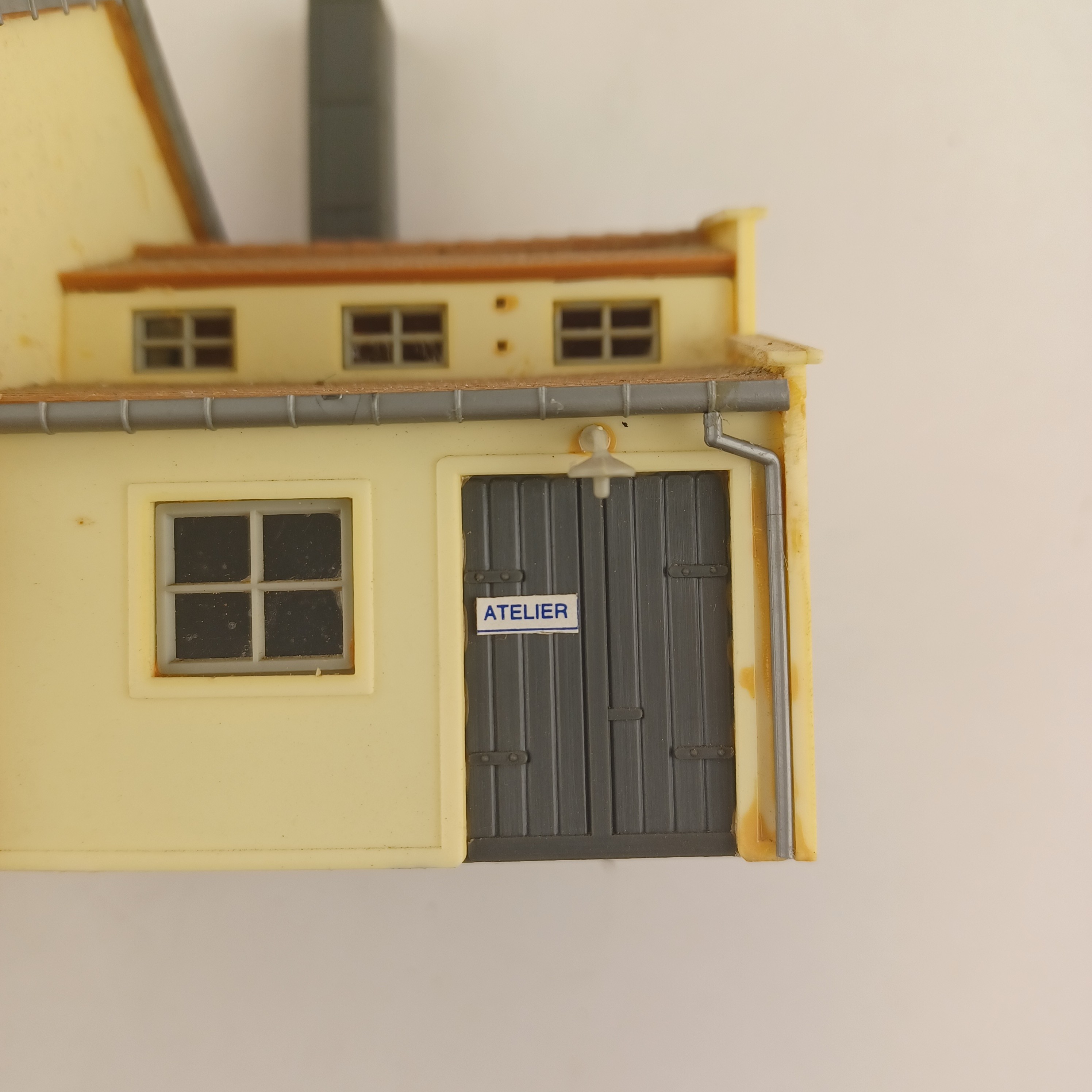 Maquette de modélisme d'une scierie de 14x9 cm Très bon état - Vue 6 - 