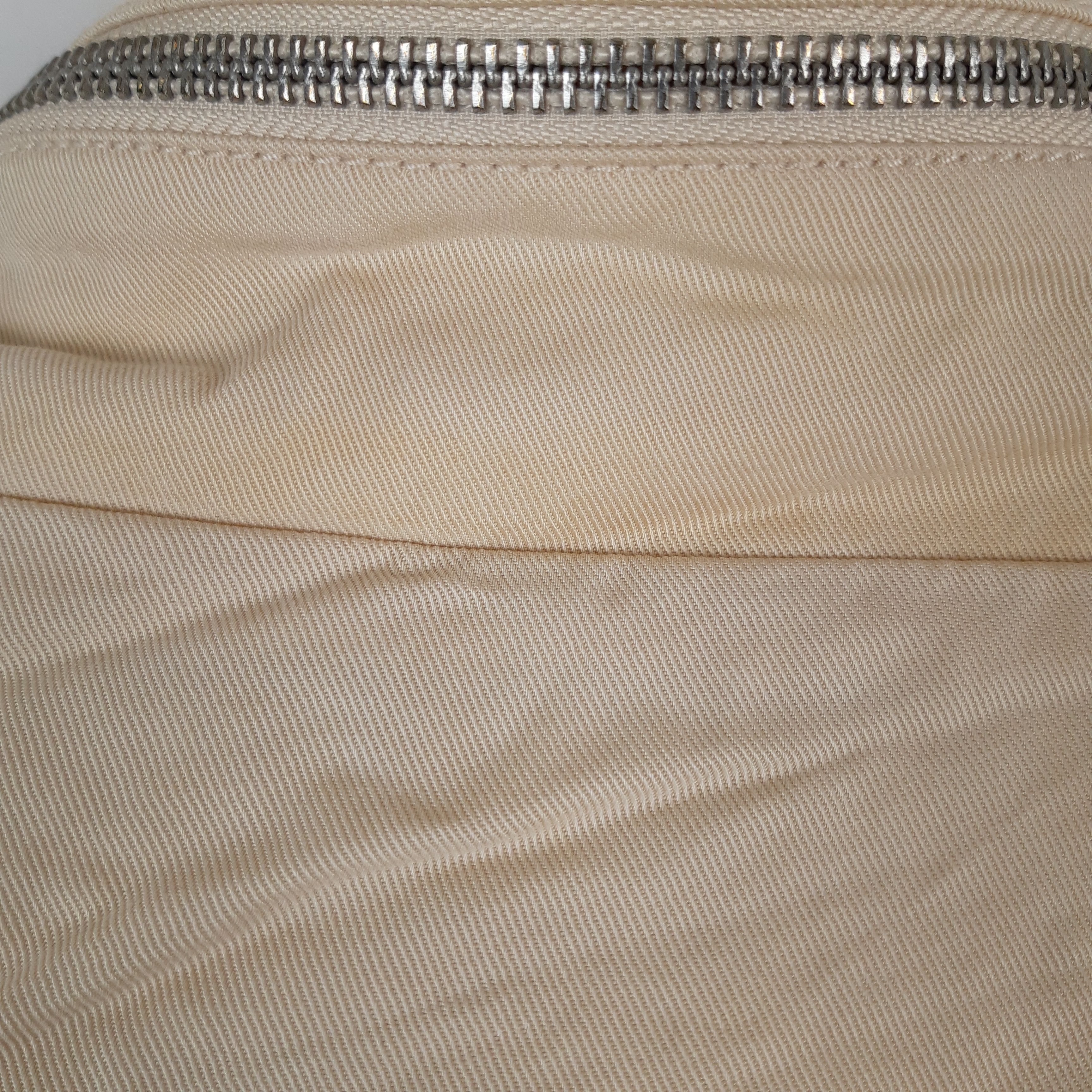 Esprit - Veste beige clair lyocell - Taille 36 mesures Carrure= 41 Poitrine= 44 Longueur= 53 Bon état - Vue 6 - 
