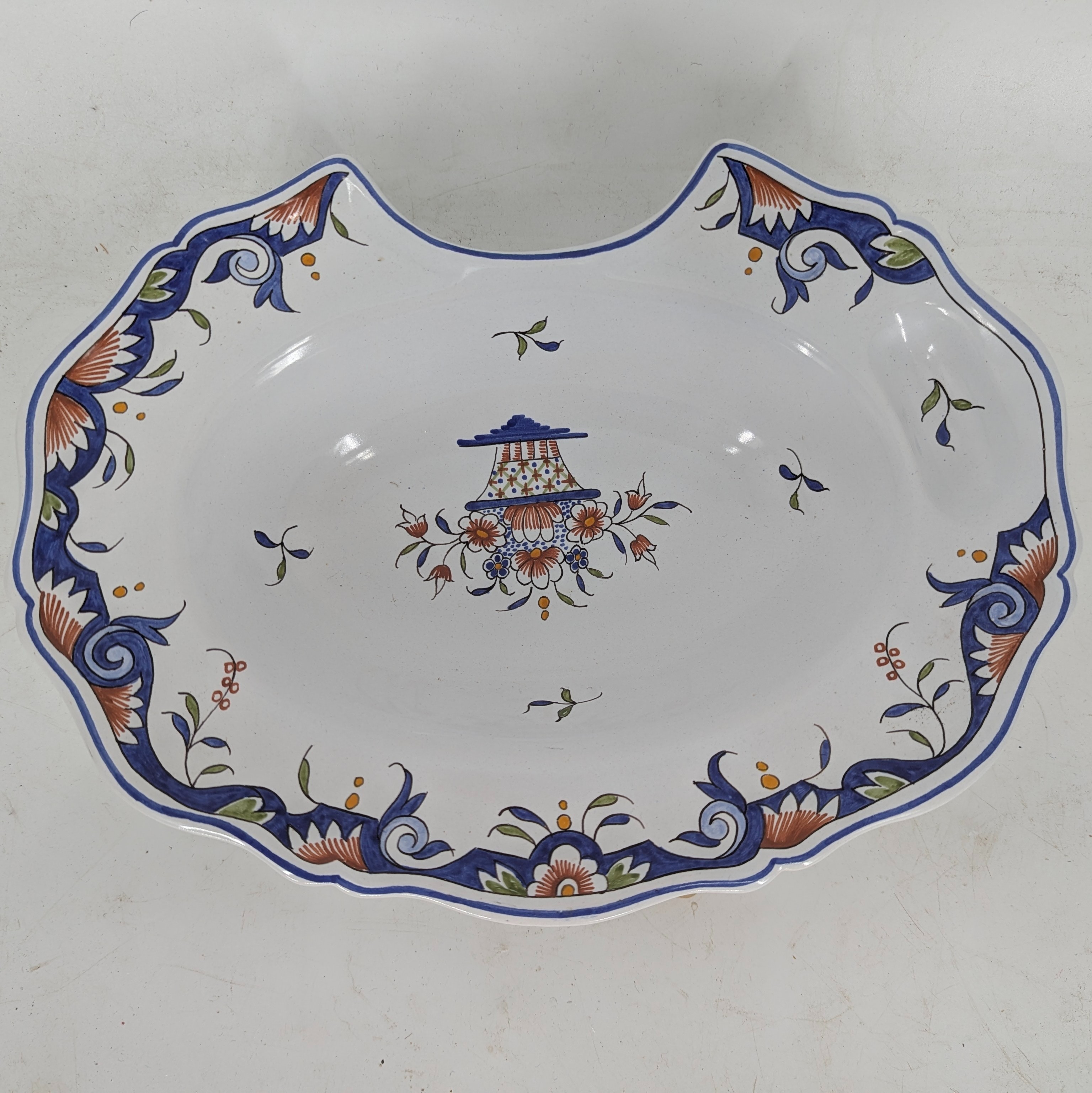 Plat à barbe décor Rouen fait main Faïencerie MASSE - Photo 2