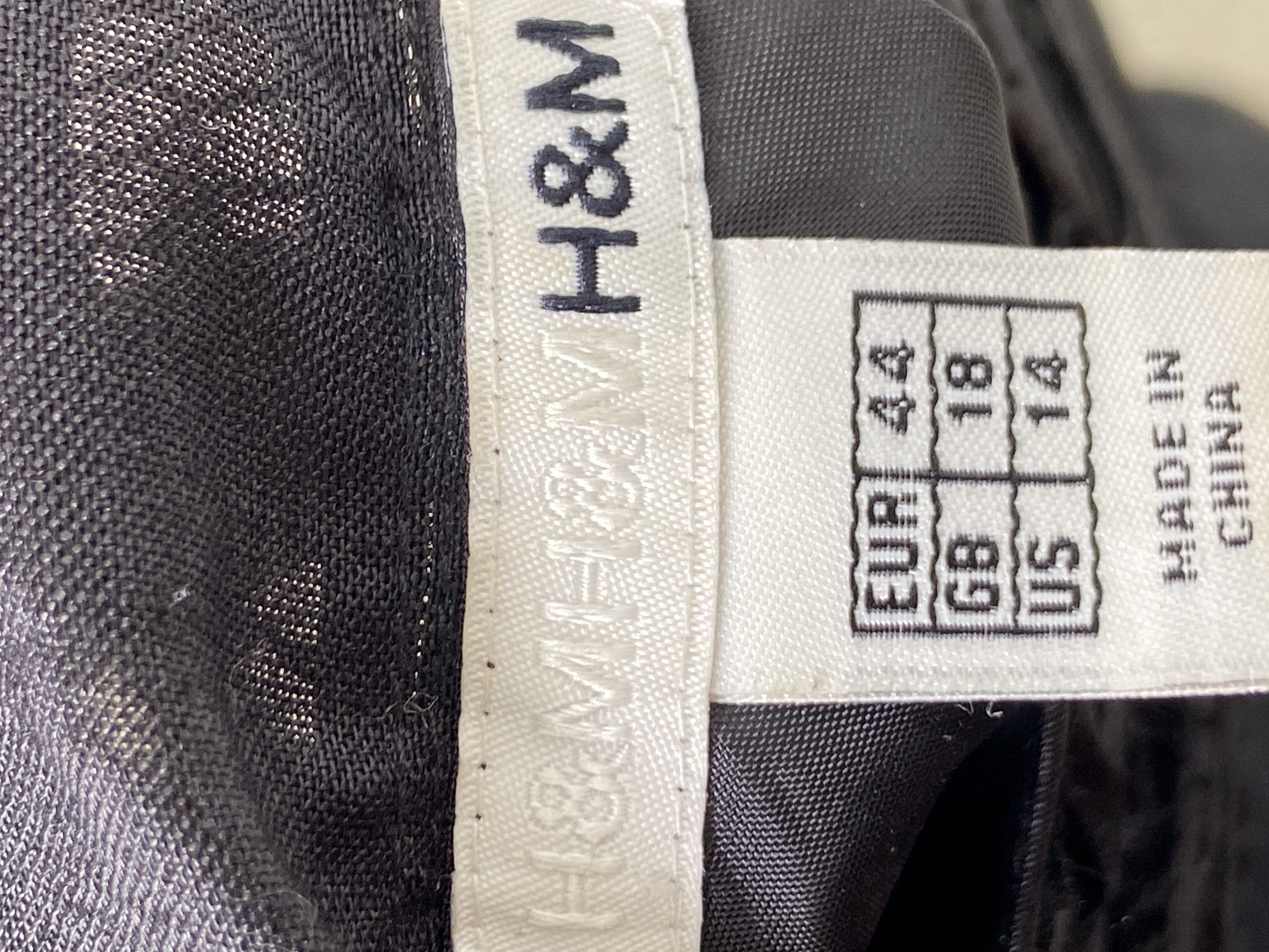 Jupe noire ajourée H&M 🖤 XXL 44 élégante et estivale - Photo 2