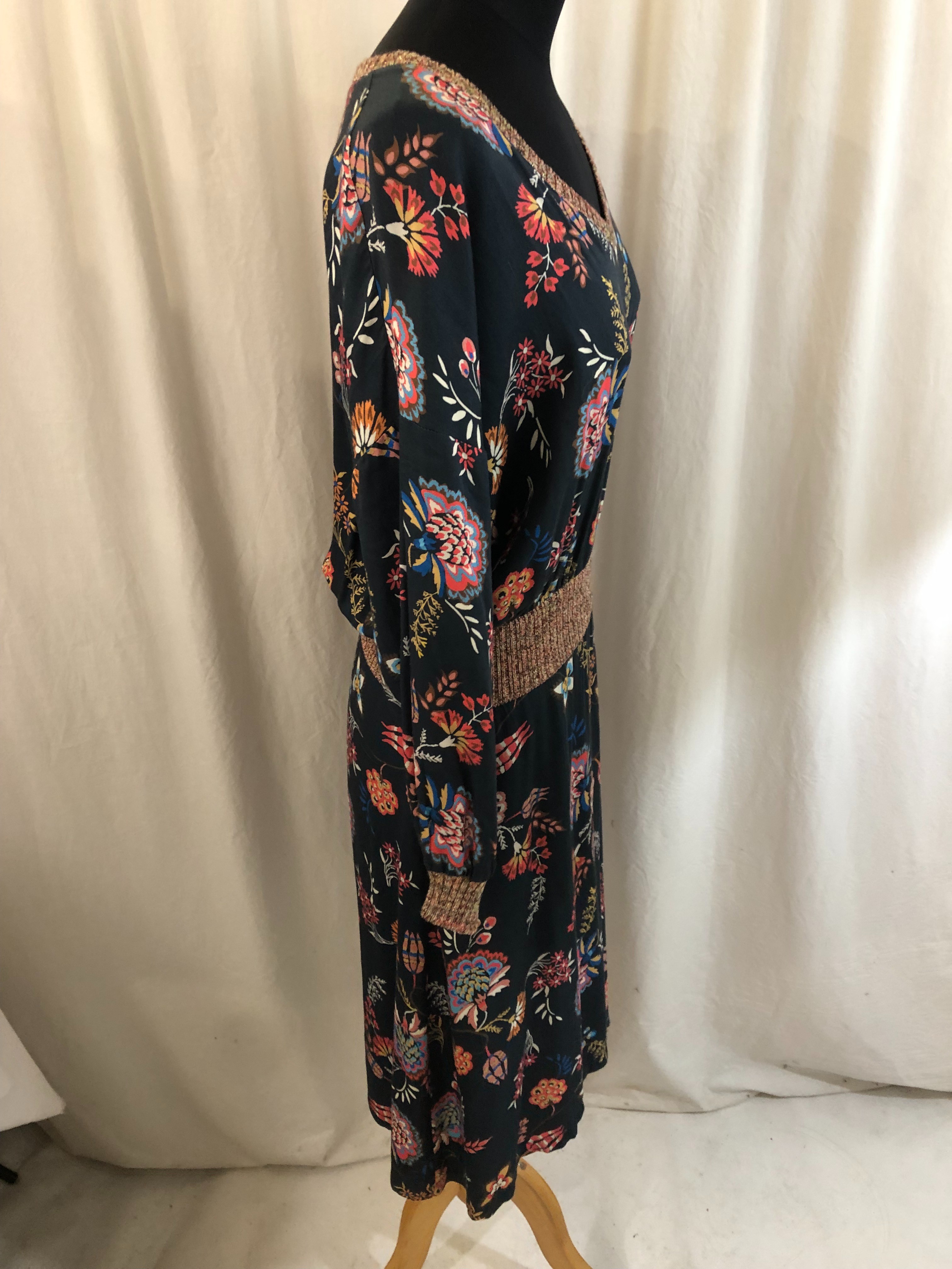 Voir photo 2 de Robe multicolore, Aldo Martin's - 38 Robe multicolore, Aldo Martin's - 38 Comme neuf - Vue 2 -