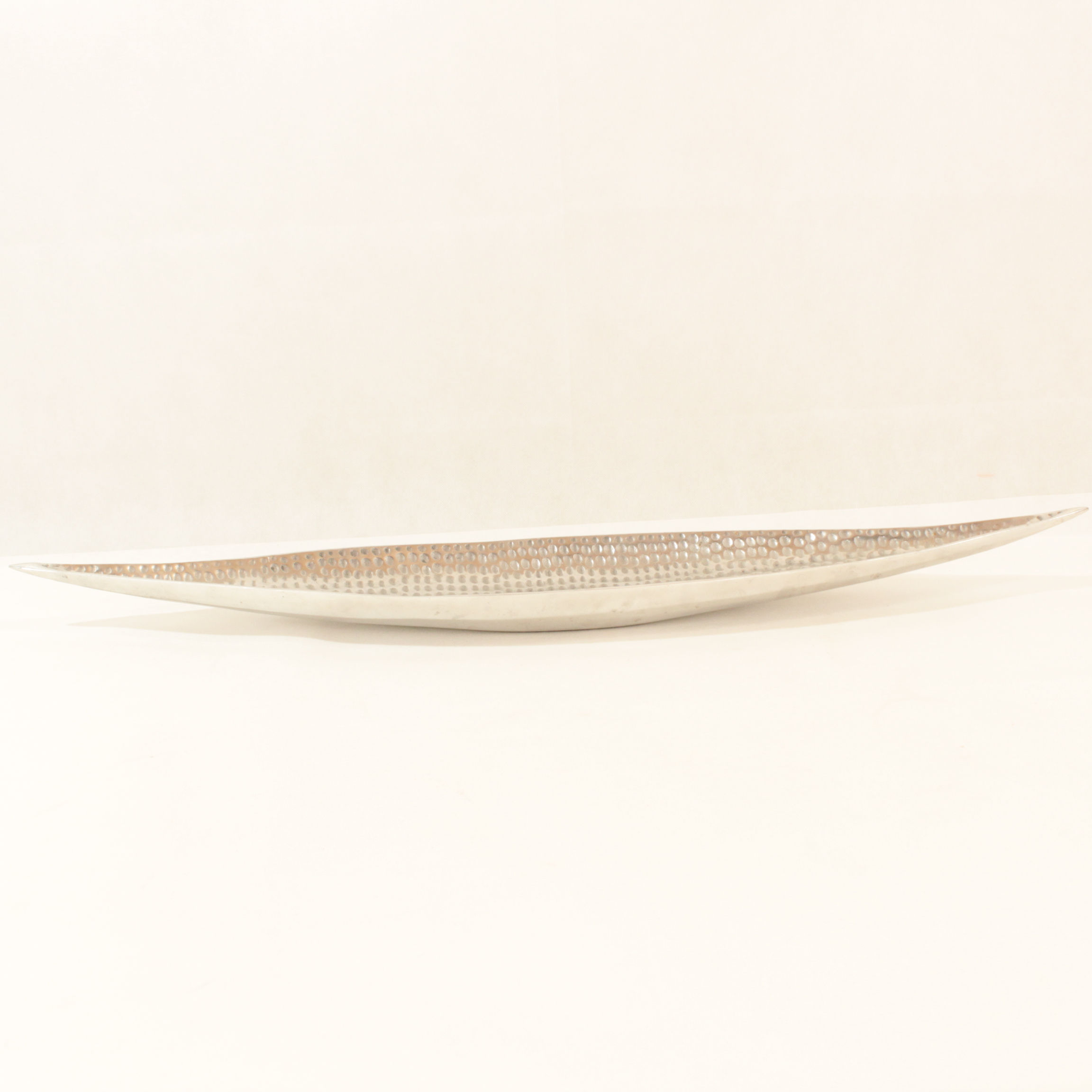 Plateau pirogue en aluminium à fruits Bon état -  reconditionné disponible sur Label Emmaüs