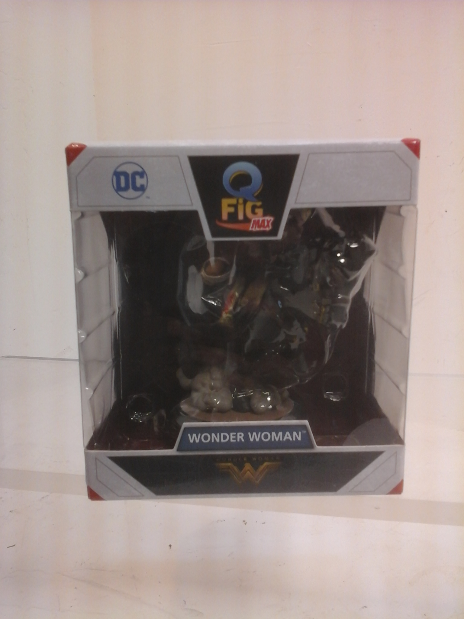 Figurine WONDER WOMAN Q-FIG MAX DC Comics. Comme neuf - Vue 6 - 