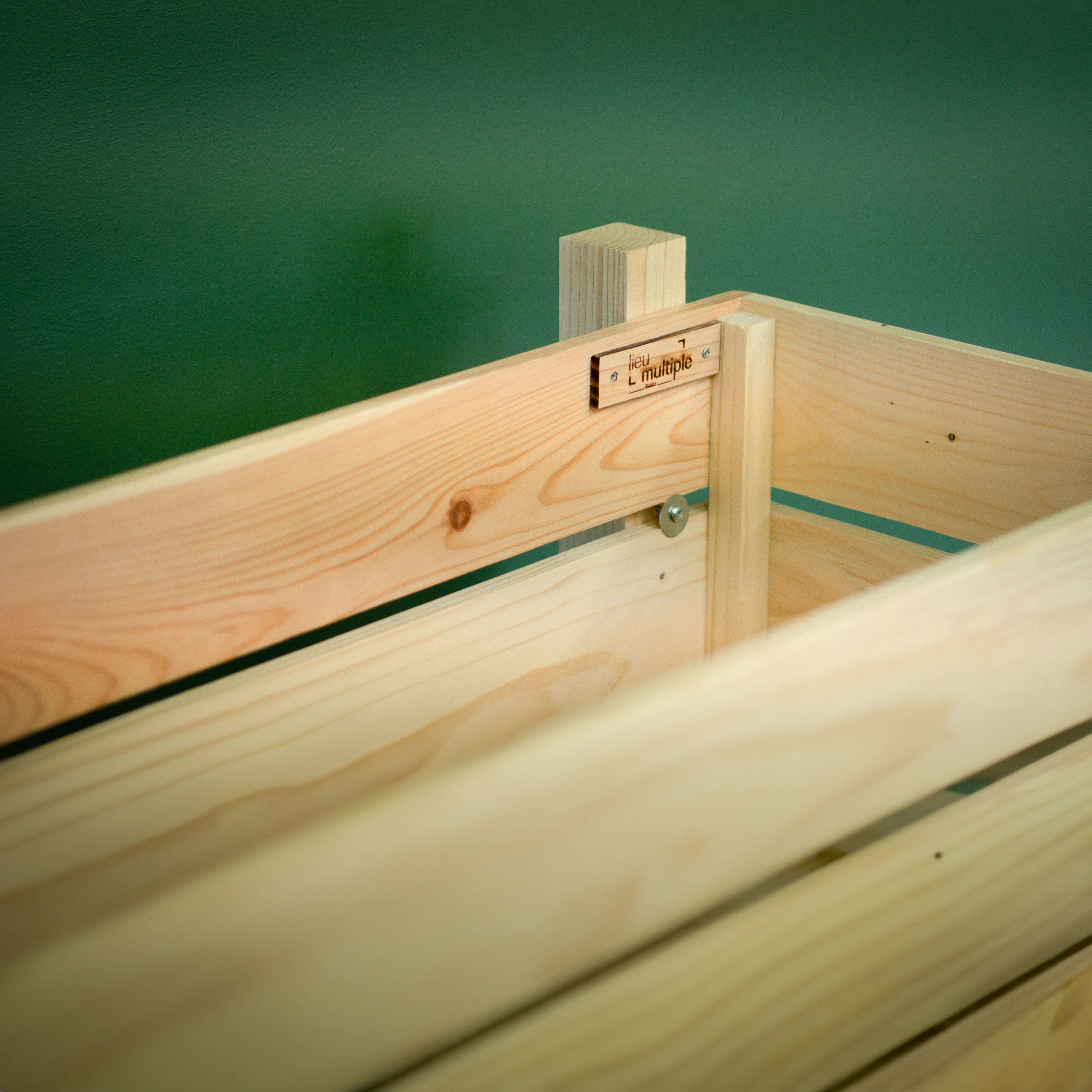 Grande jardinière en bois recyclé  - Photo 1