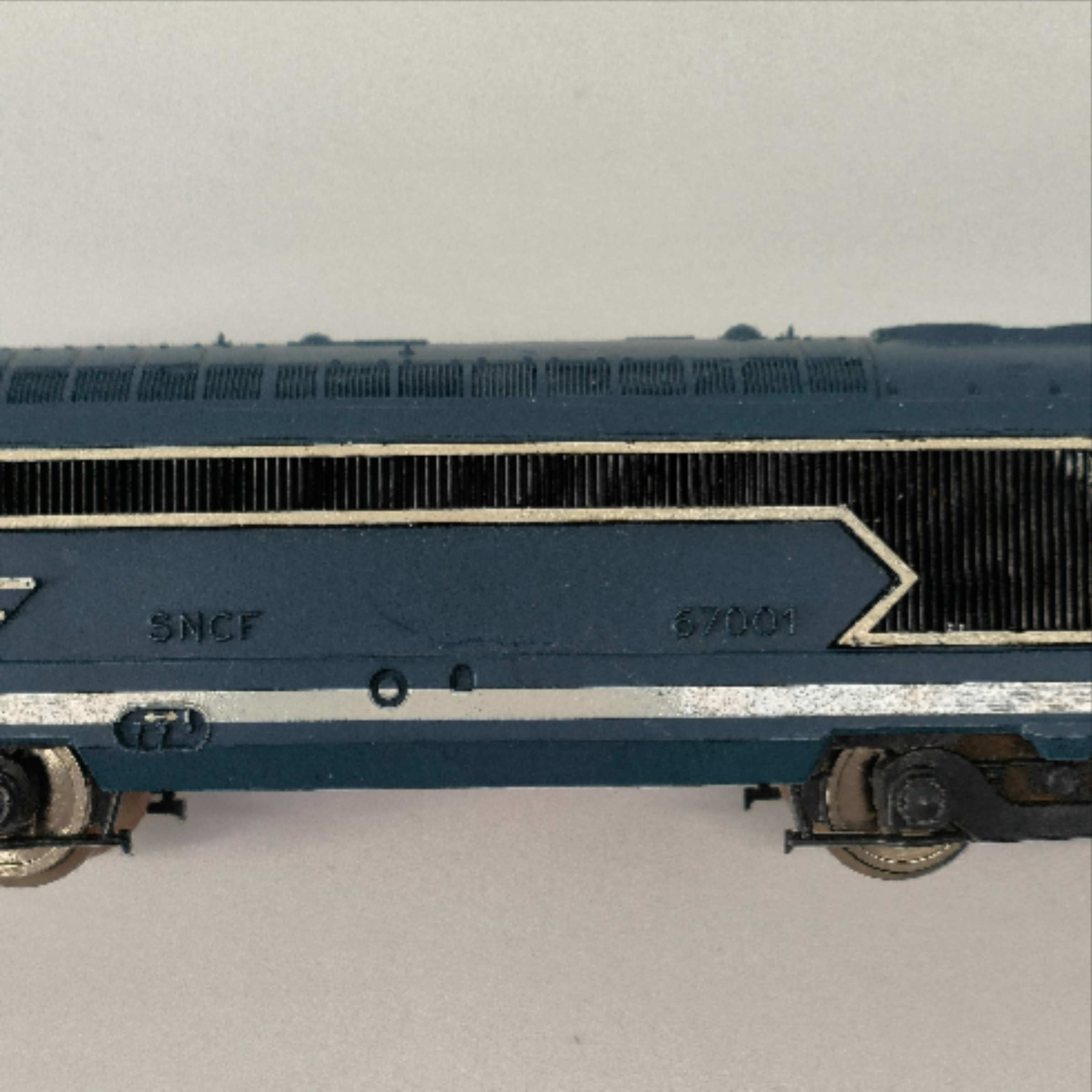 Voir photo 6 de Locomotive-SNCF-67001-ferroviaire-HO Locomotive-SNCF-67001-ferroviaire-HO Très bon état - Vue 6 -