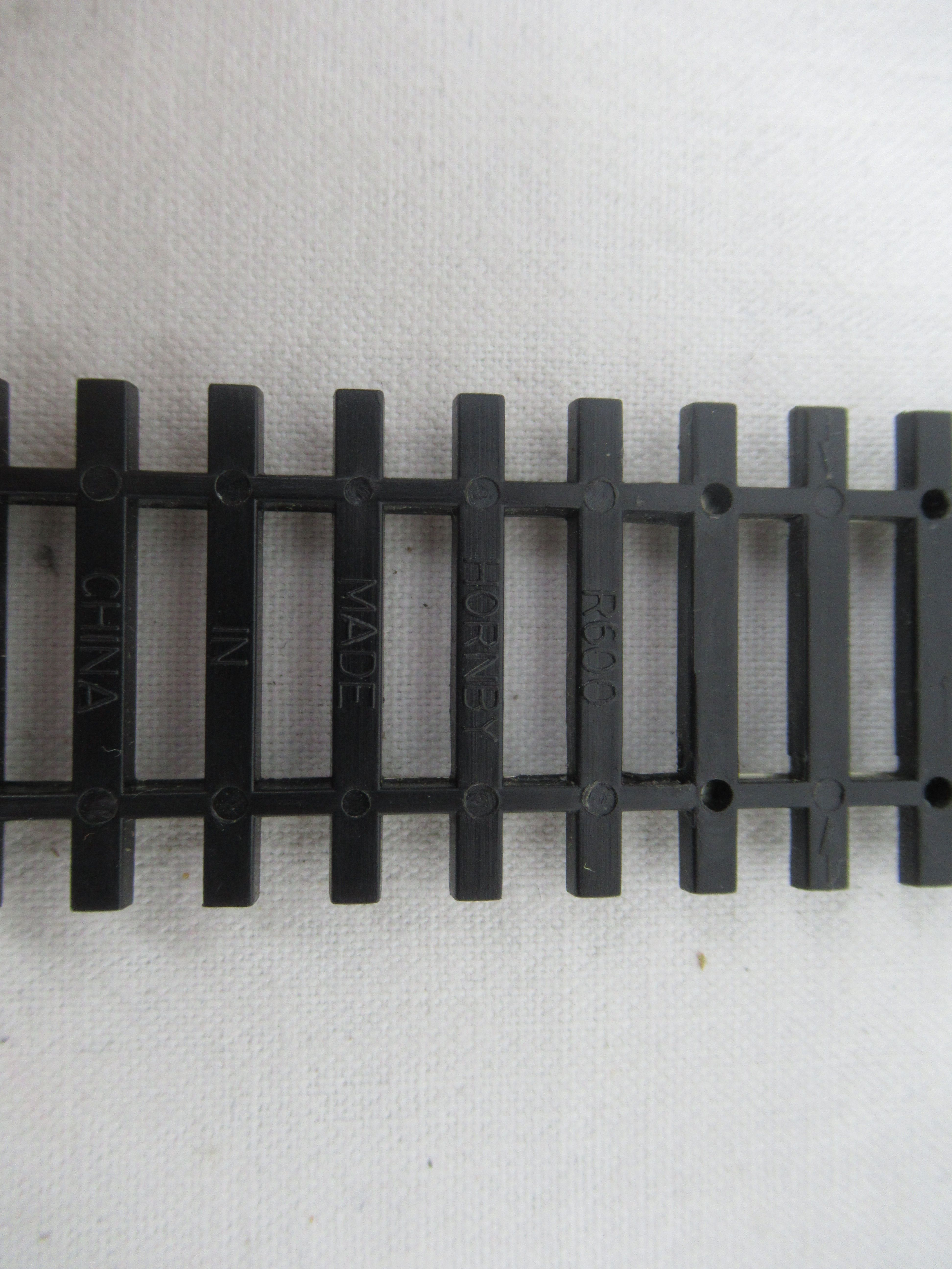 8 Rails Jouef Hornby R600 / R606 droit et courbe Très bon état - Vue 7 - 
