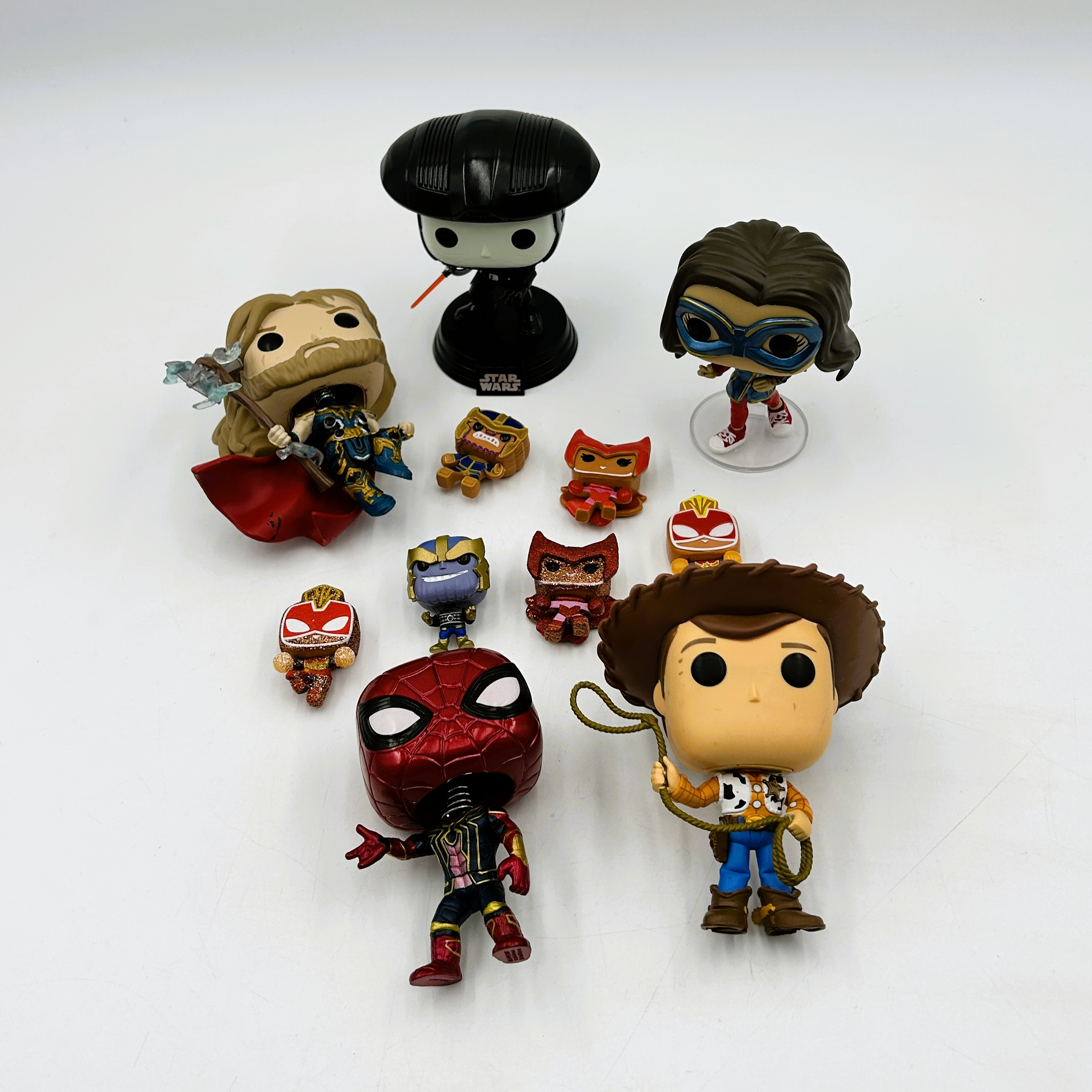 10 figurines Funko Pop Bon état - Vue 2 - 
