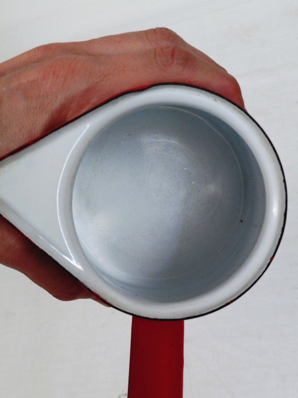 Cafetière turque en tôle émaillé rouge et blanc-vintage Bon état - Vue 6 - 