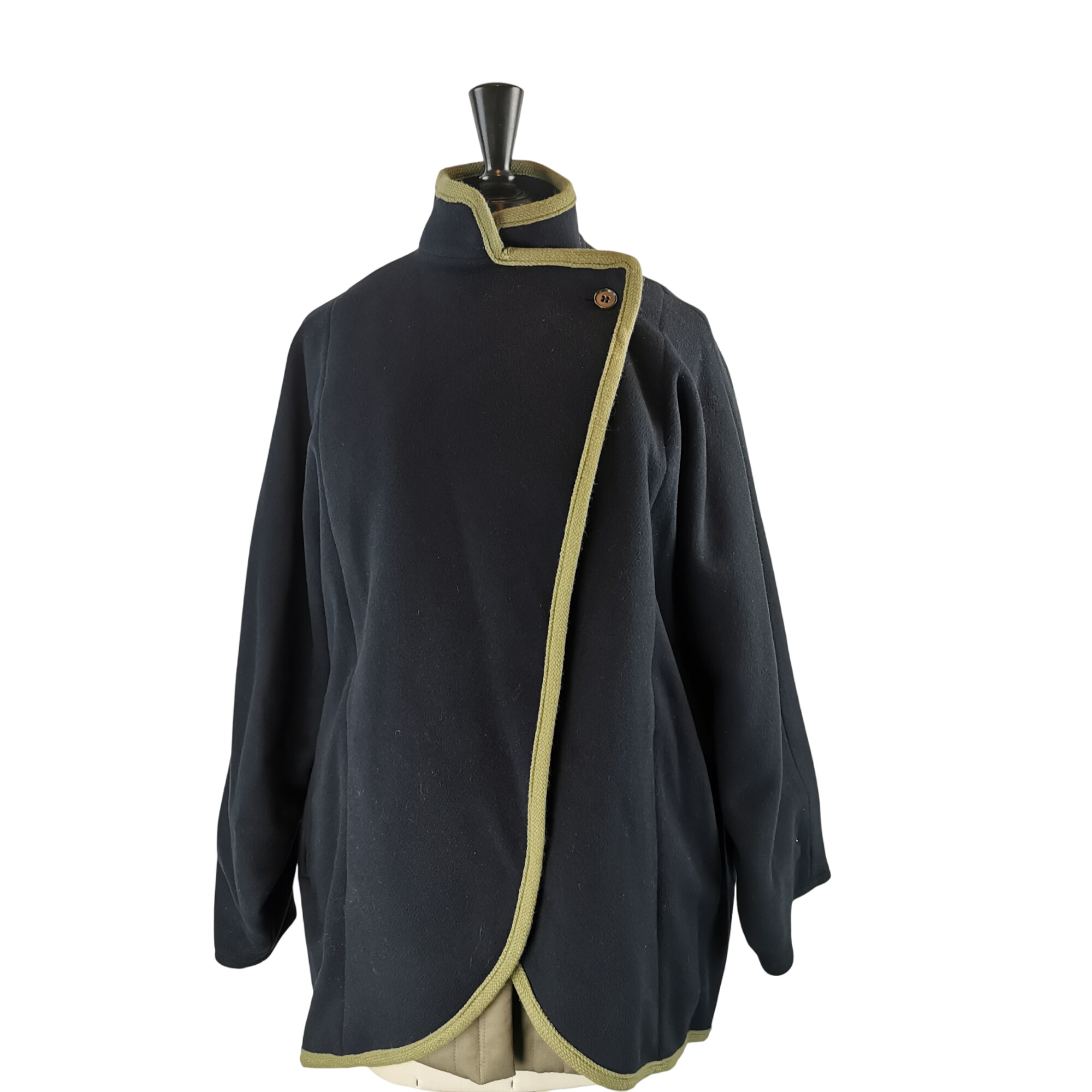 Acheter Manteau en laine bleu marine bordé kaki Mani (Made in Italy) 38 - 24,50 € Manteau en laine bleu marine bordé kaki Mani (Made in Italy) 38 - reconditionné disponible sur Label Emmaüs