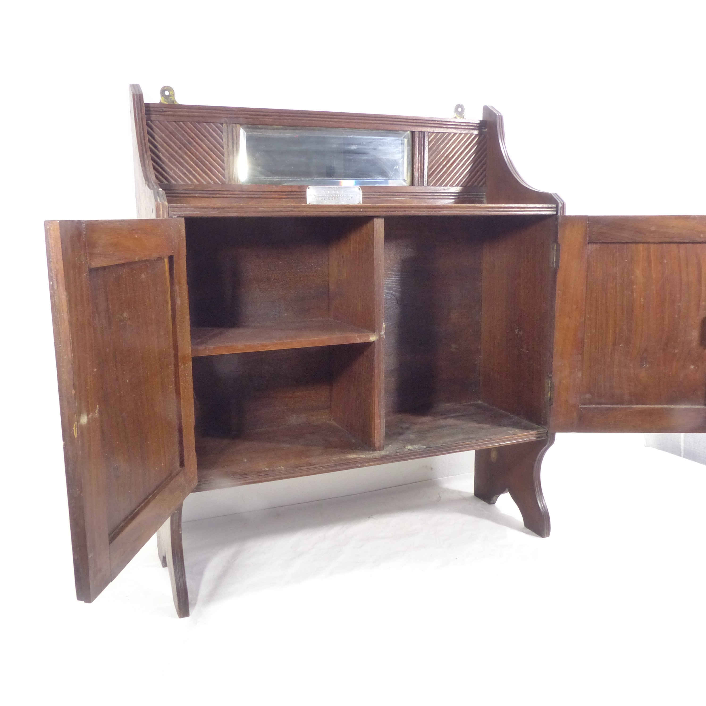 Jeu en bois / Petite armoire de poupée vintage - Signé Will BERT & ALF - Photo 5
