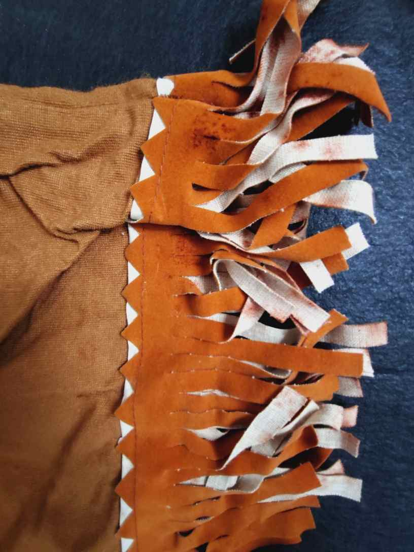 Voir photo 9 de Déguisement Trappeur (5/7 ans), Anselme, bal Masqué, complet, vintage, made in France. Déguisement Trappeur (5/7 ans), Anselme, bal Masqué, complet, vintage, made in France. - Vue 9 -