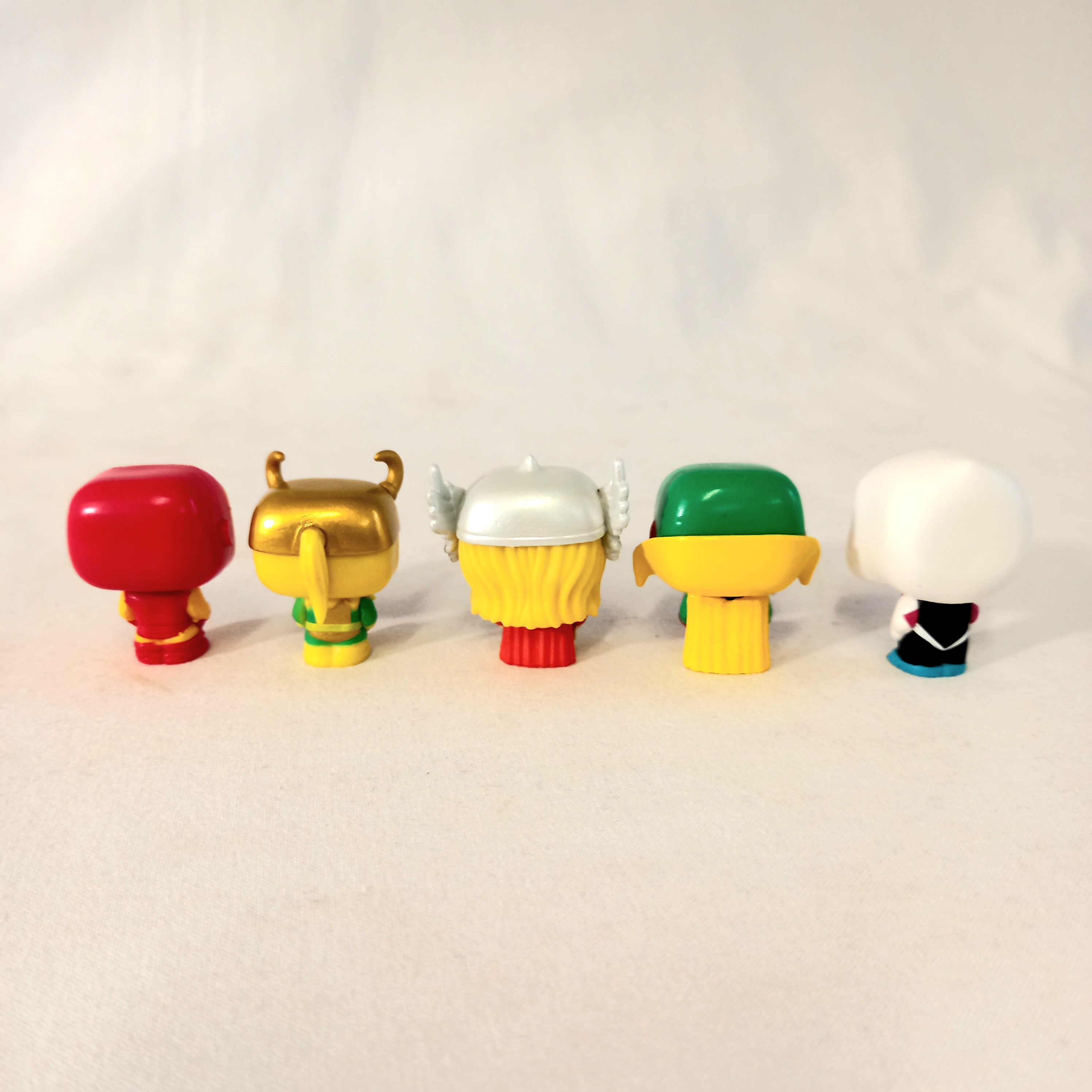 Voir photo 7 de Lot collection de cinq Funko Pop Marvel 2019 - Avengers Classique Lot collection de cinq Funko Pop Marvel 2019 - Avengers Classique Très bon état - Vue 7 -