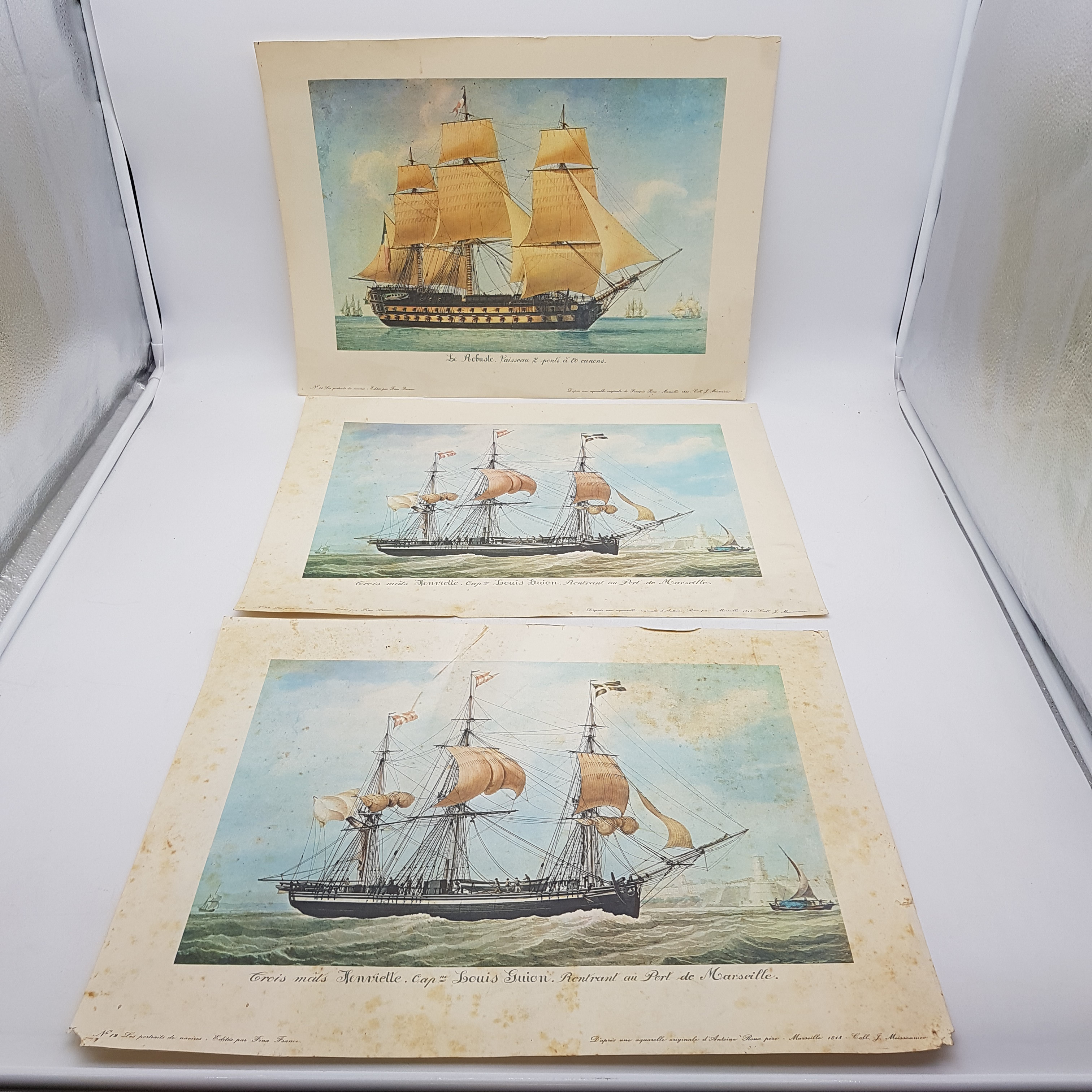 Voir photo 5 de Lot de 14 affiches "Les portraits de Navires" - Édité par Fina France - D'après une aquarelle originale d'Antoine Roux père Lot de 14 affiches "Les portraits de Navires" - Édité par Fina France - D'après une aquarelle originale d'Antoine Roux père État correct - Vue 5 -