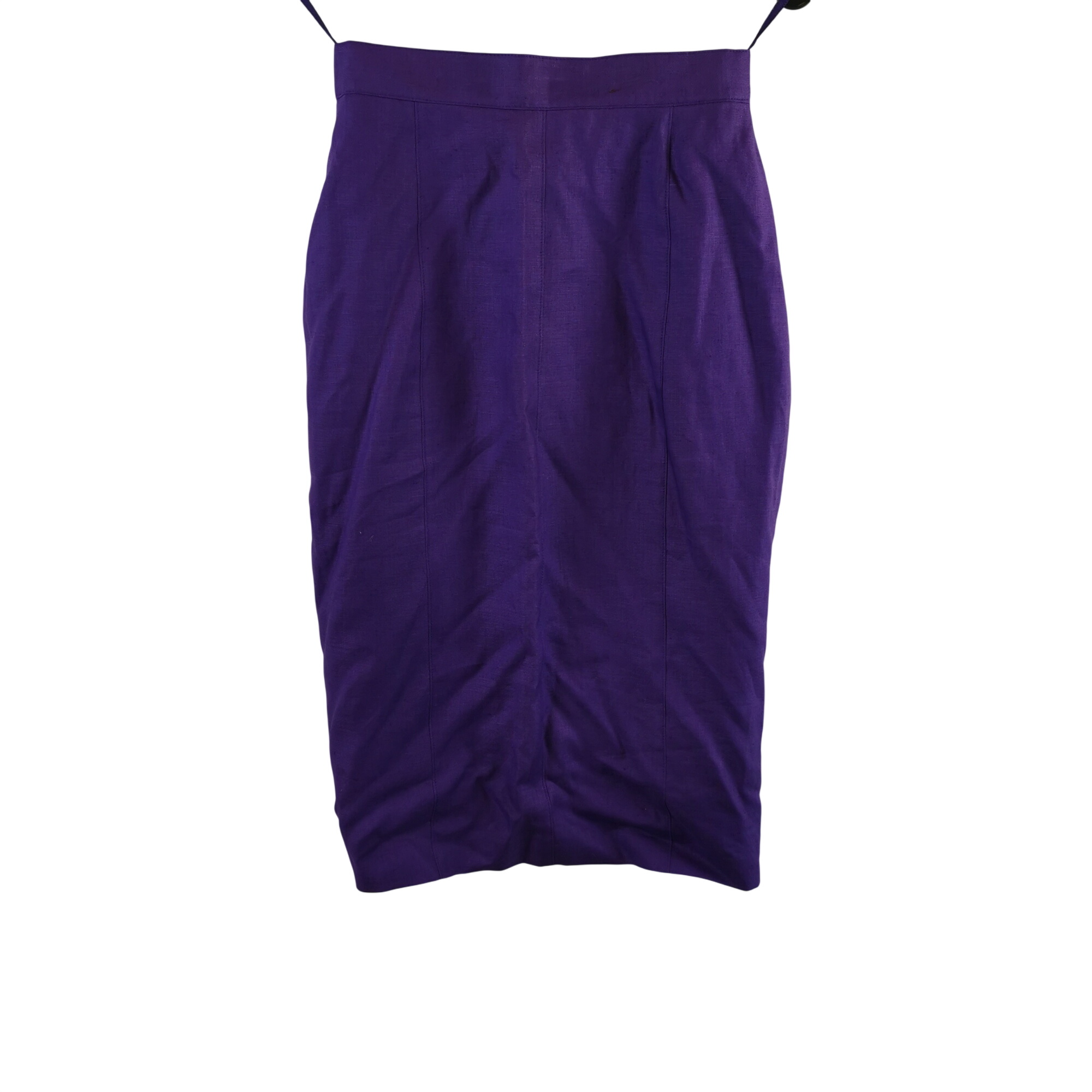 Acheter Jupe droite – Louis Féraud Paris – Taille 38 (FR) – Violet Très bon état - 27,30 € Jupe droite – Louis Féraud Paris – Taille 38 (FR) – Violet Très bon état - reconditionné disponible sur Label Emmaüs