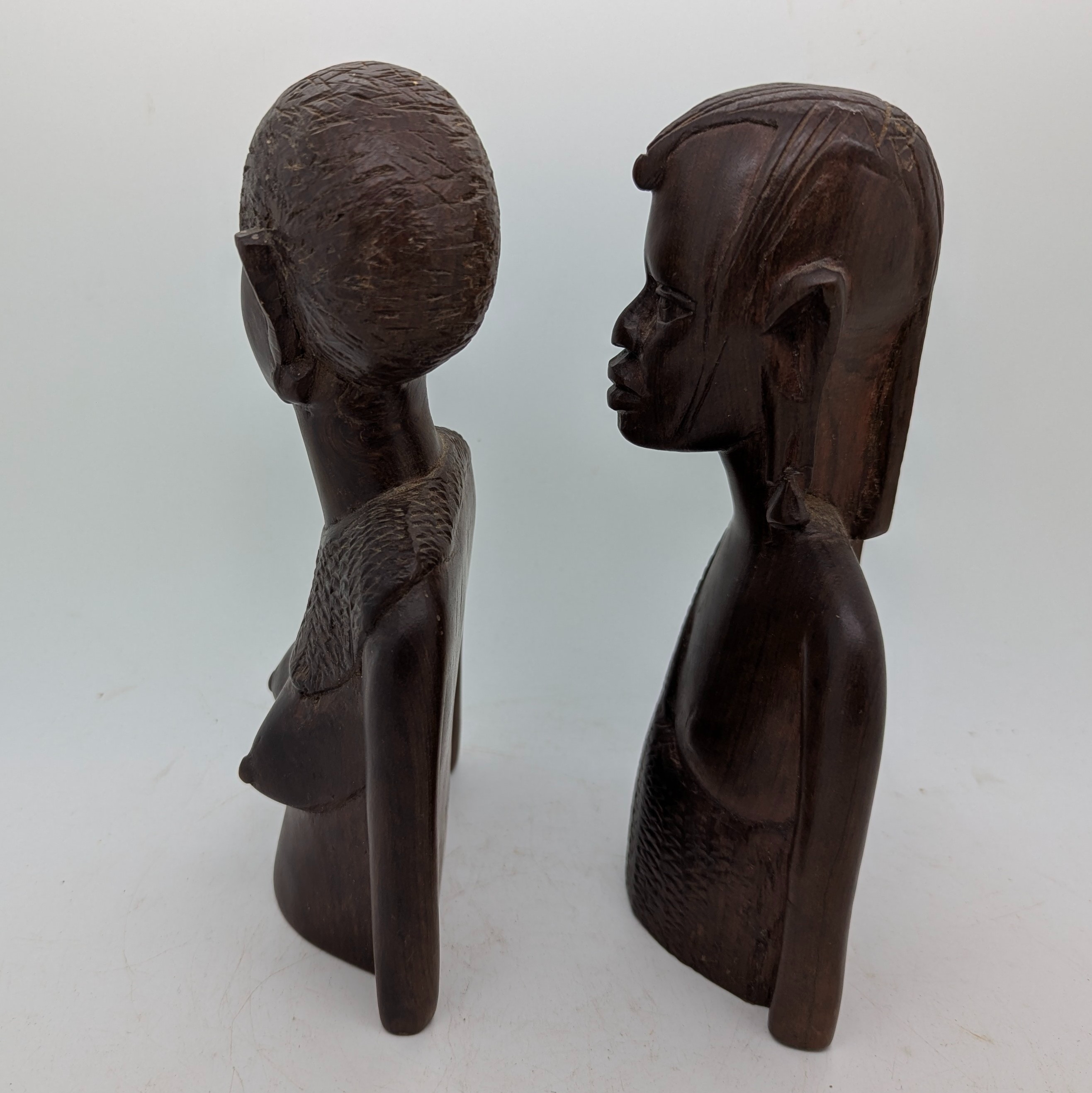 Lot de 2 bustes en bois sculpté couple africain H: 19cm - Photo 3