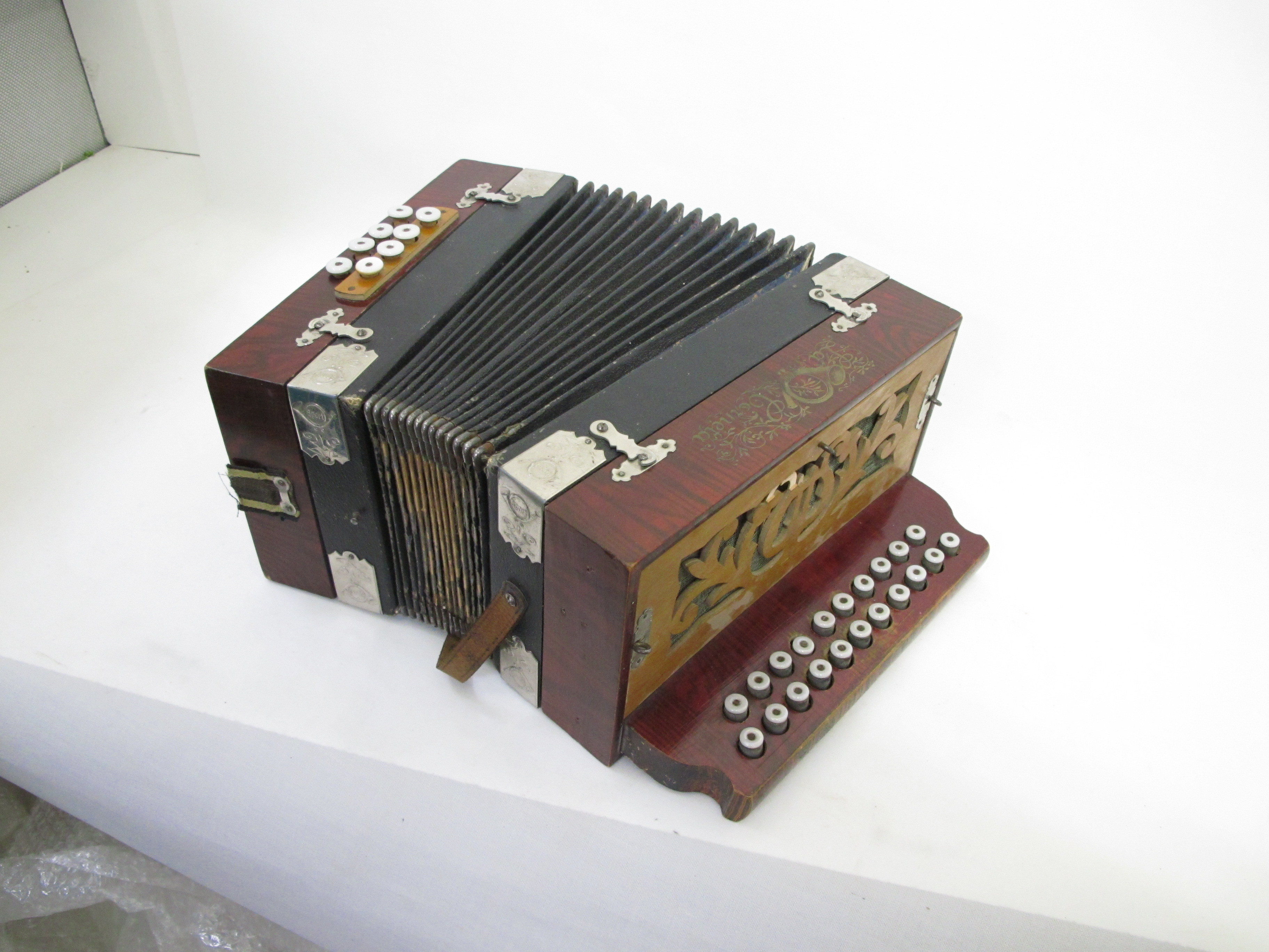 Accordéon diatonique ancien de la marque corneta - Photo 3