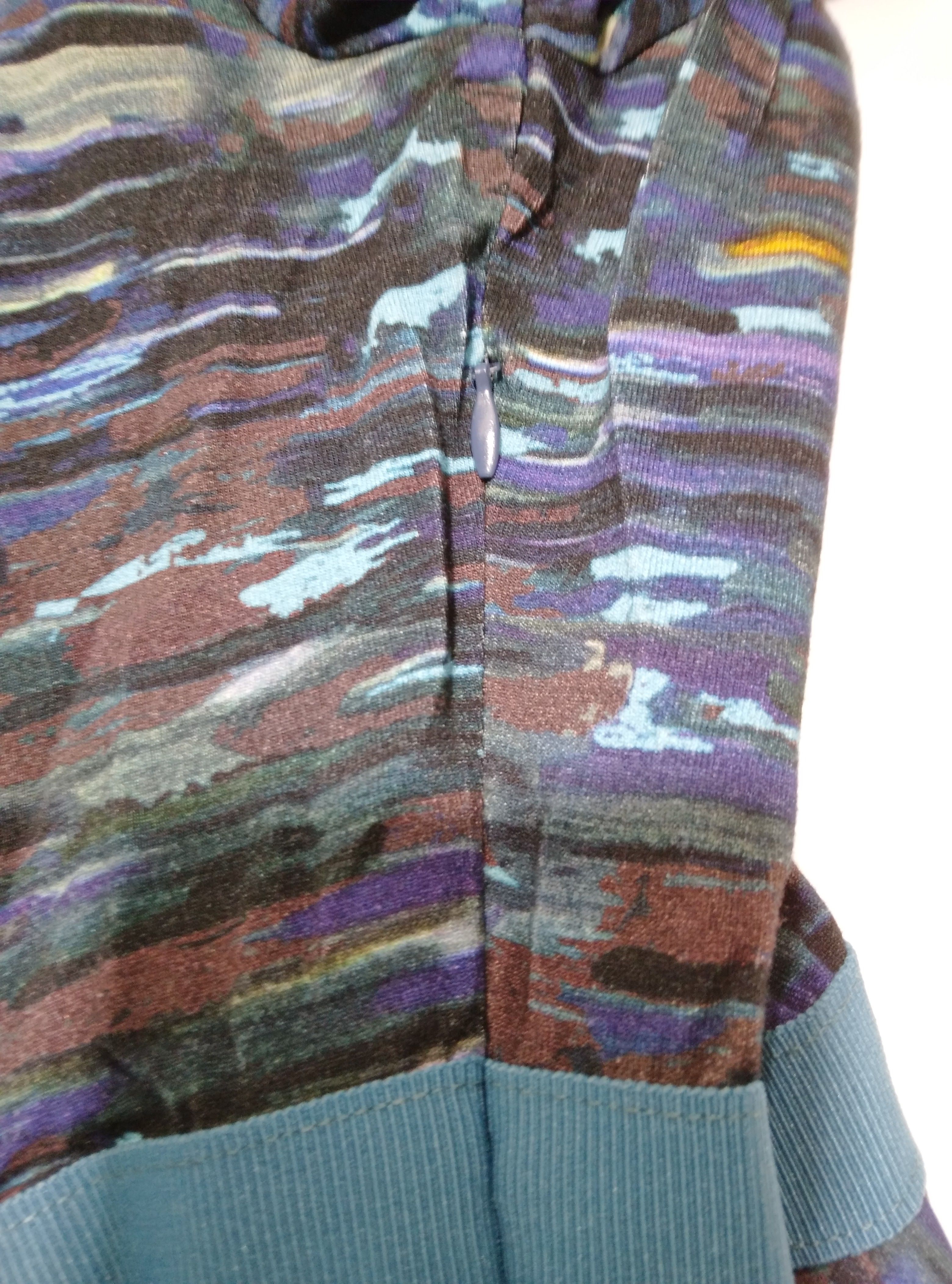 Voir photo 7 de Robe cache - cœur multicolore, Paul Brial - 1 Robe cache - cœur multicolore, Paul Brial - 1 Comme neuf - Vue 7 -