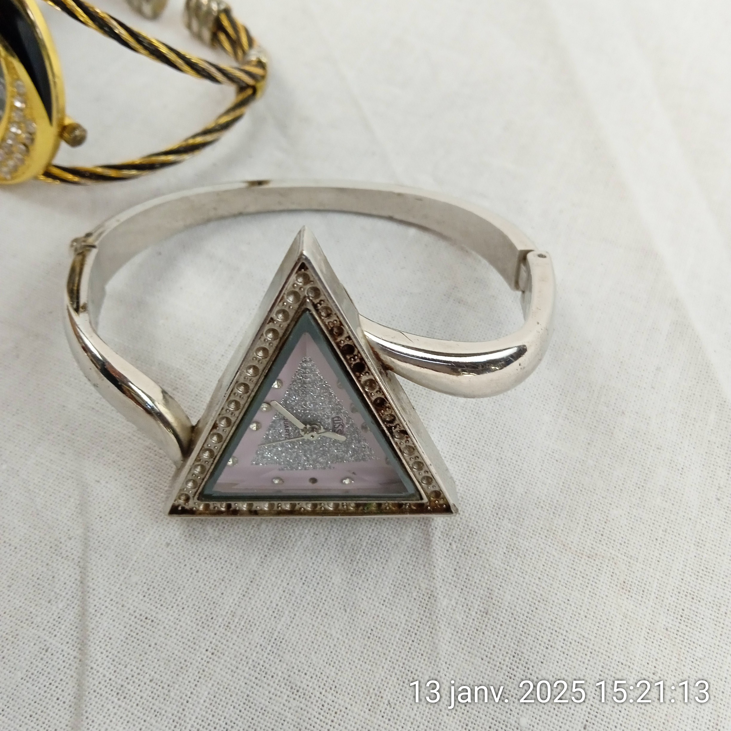 Lot de 2 montres bracelets femme à quartz - Photo 2