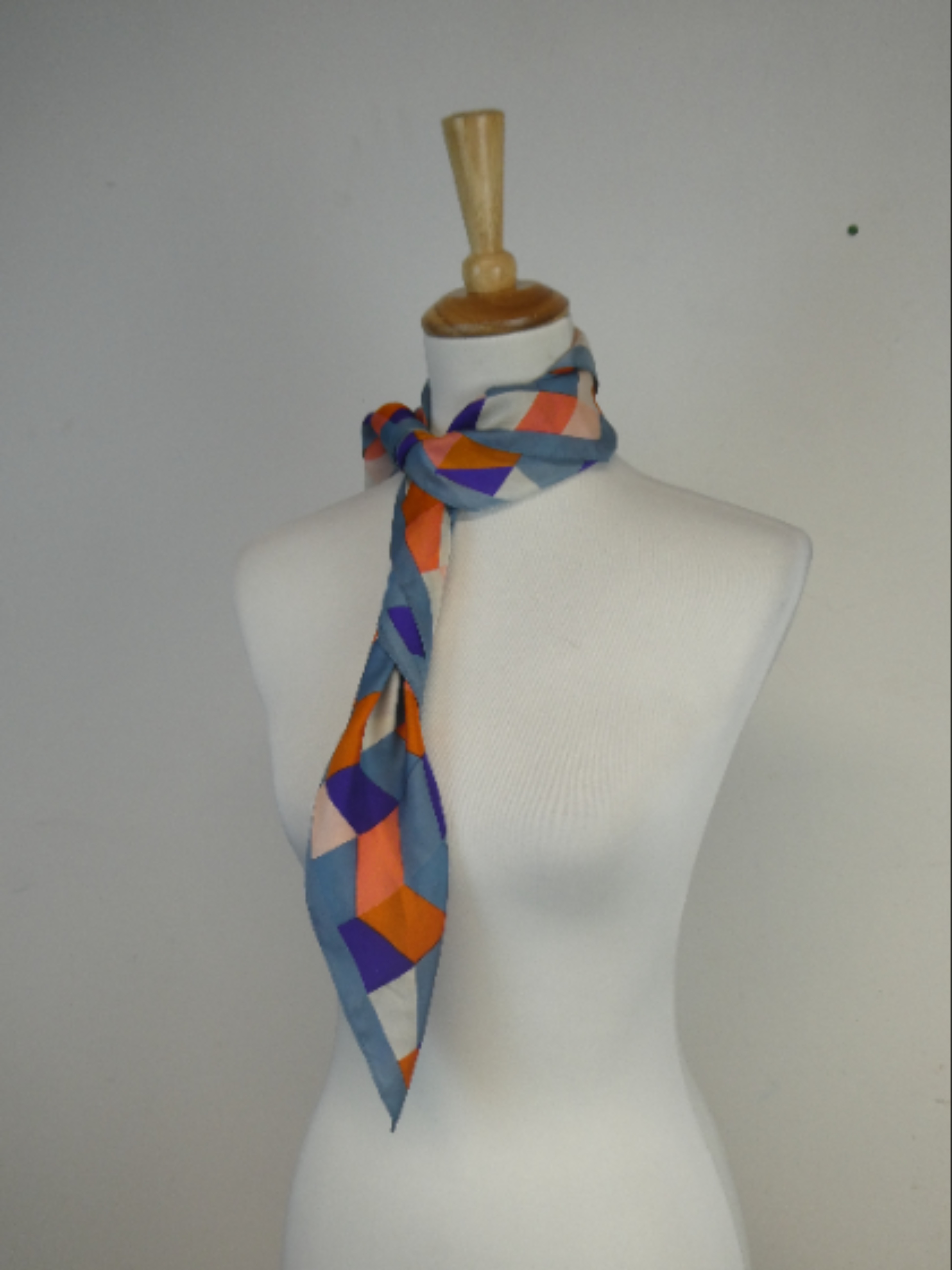Galaries Lafayette - Foulard Motif géométrique coloré vintage - Photo 2