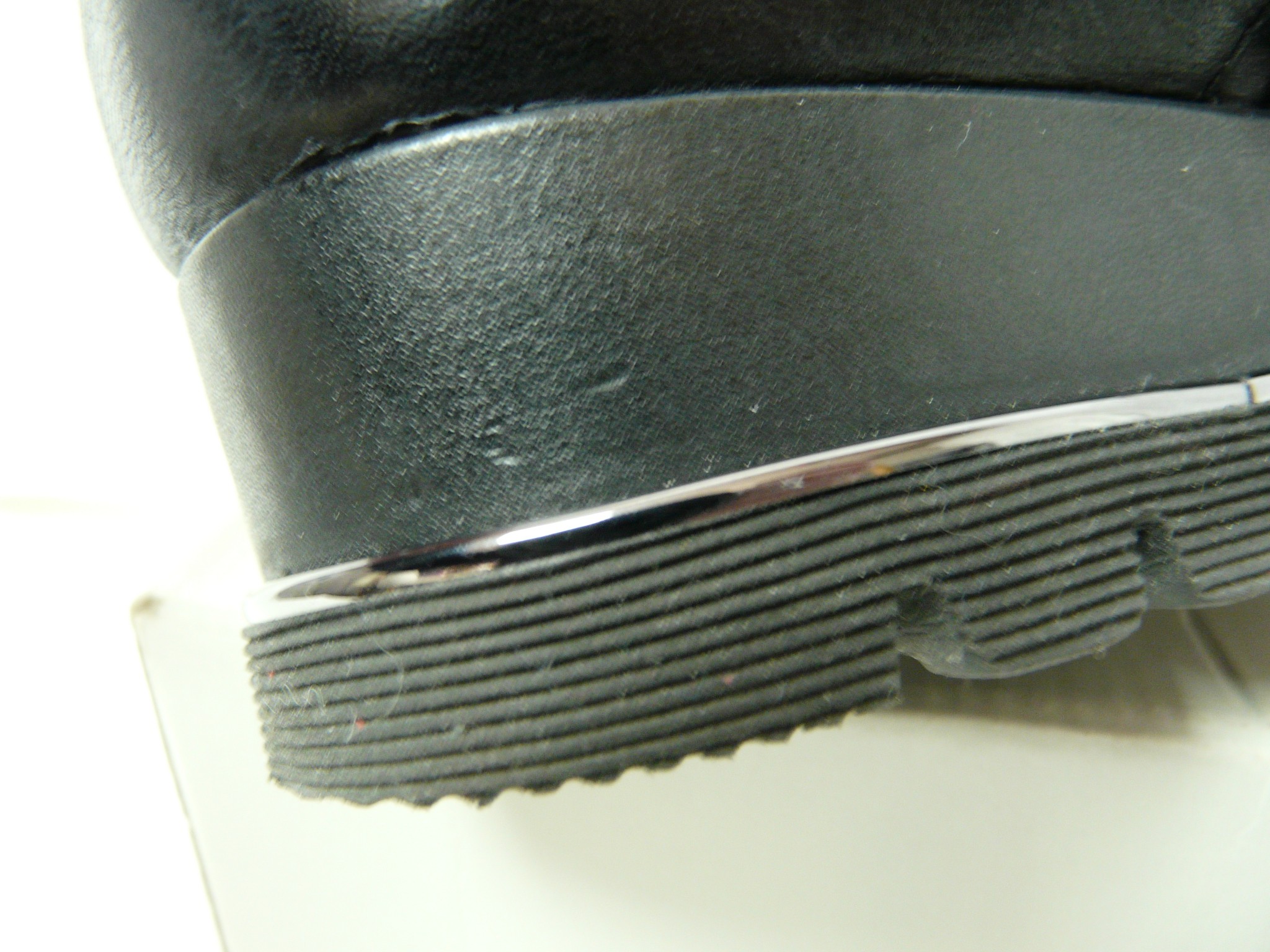 Voir photo 13 de C147 - Chaussures de ville en cuir - Tamaris - Pointure 39 C147 - Chaussures de ville en cuir - Tamaris - Pointure 39 Très bon état - Vue 13 -