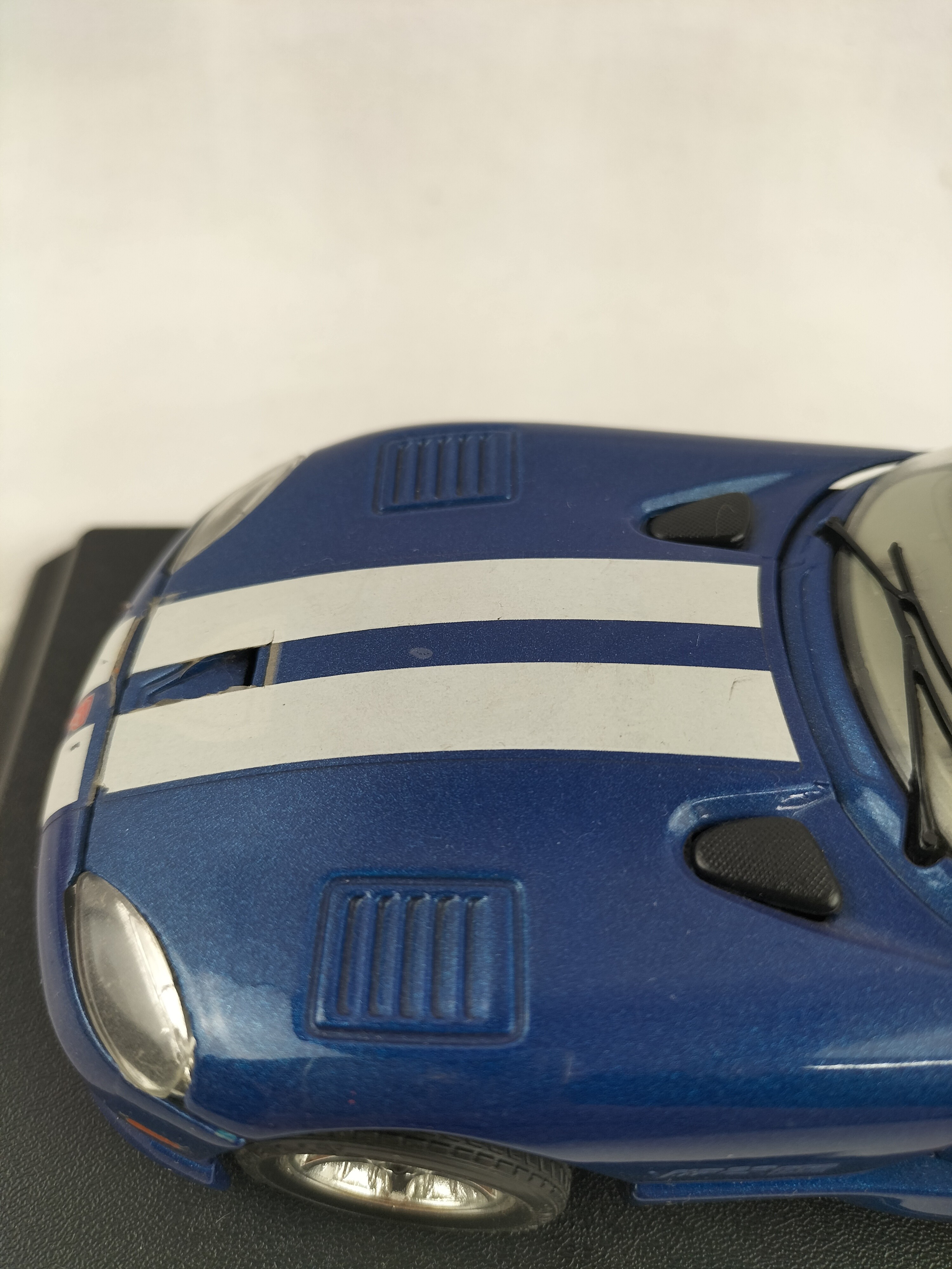 Voir photo 45 de Lot de 8 voitures miniatures de collection – Ferrari, Porsche, Mustang, Cadillac, Corvette Lot de 8 voitures miniatures de collection – Ferrari, Porsche, Mustang, Cadillac, Corvette Bon état - Vue 45 -