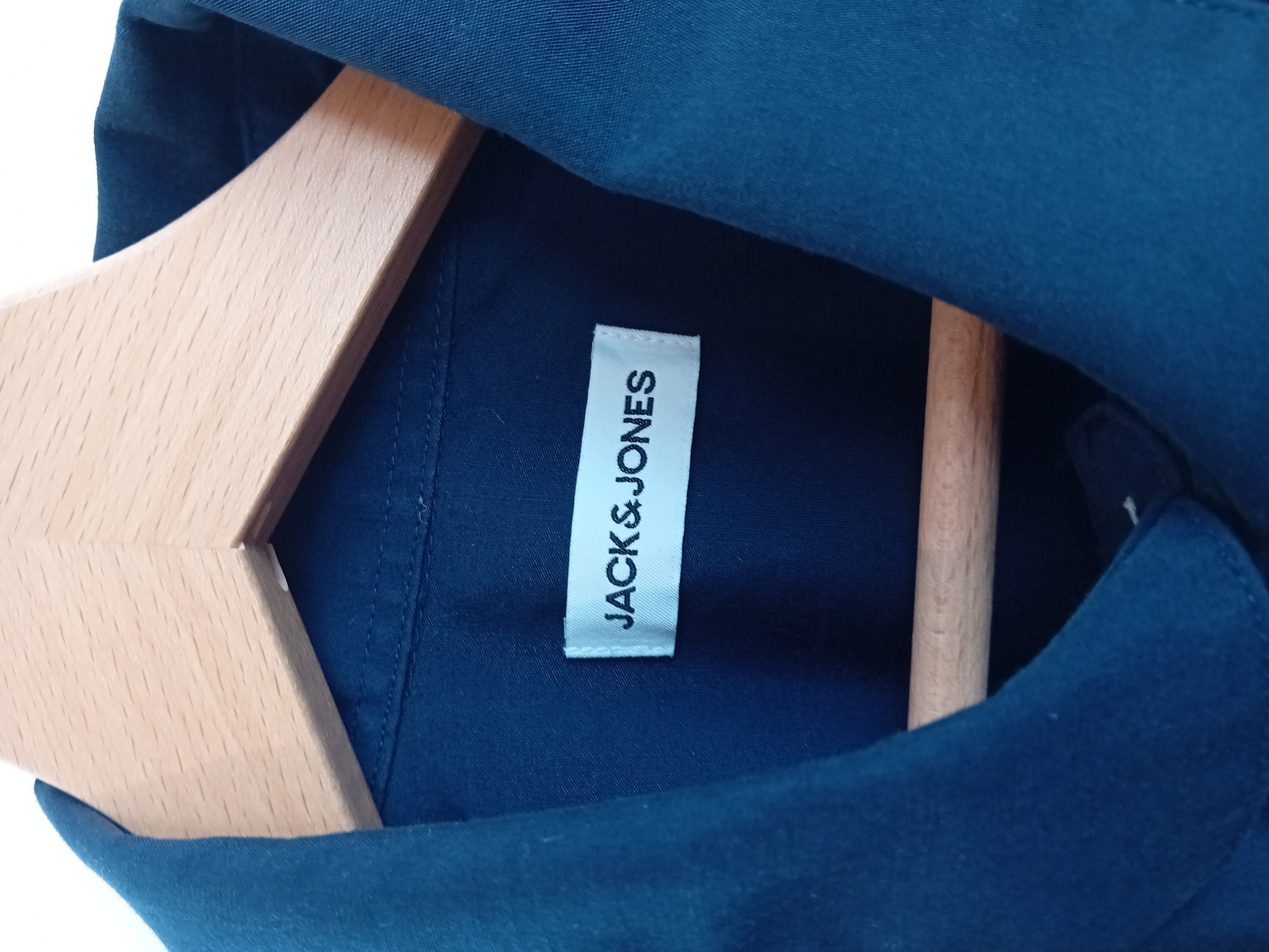 Voir photo 3 de Chemise Homme Jack & Jones Bleue Marine Boutonnée L (T4677) Chemise Homme Jack & Jones Bleue Marine Boutonnée L (T4677) Très bon état - Vue 3 -