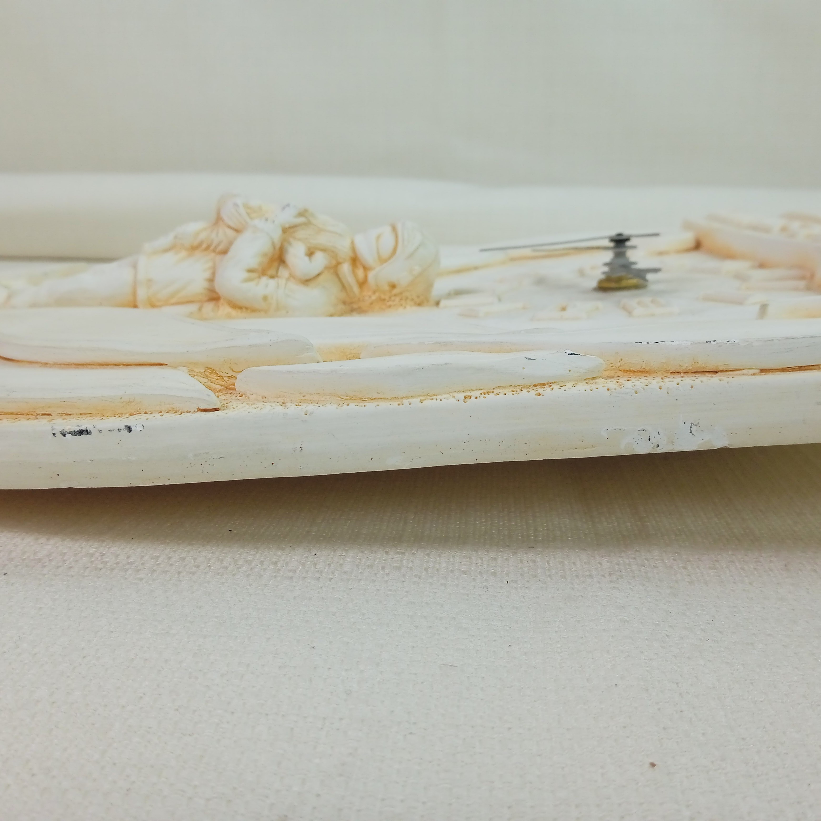 Horloge plâtre" hommage aux pompiers". - Bon état - Photo 4