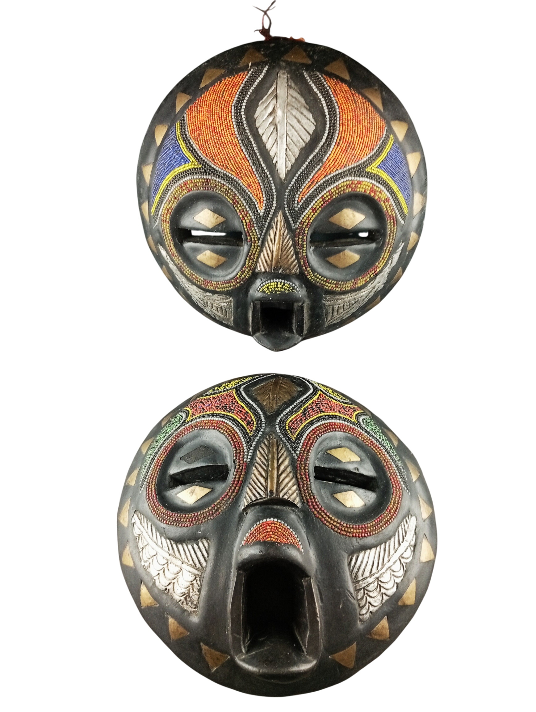 Paire de masques tribaux Africains décoratifs avec perles incrustées- Diamètre 30cm - Photo 0