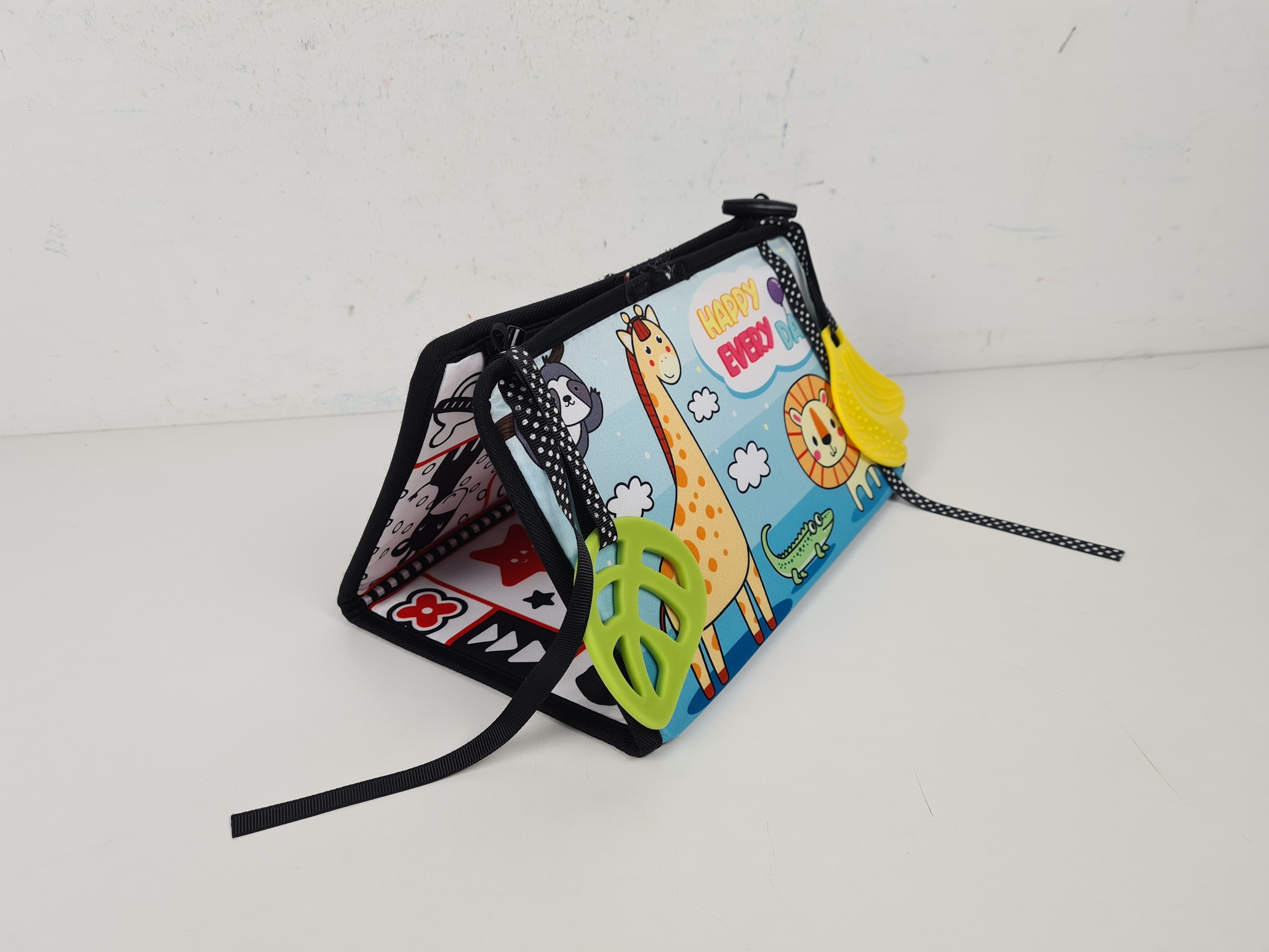Jeu d'éveil - Livre tissu avec miroir - 27x16cm - Photo 1