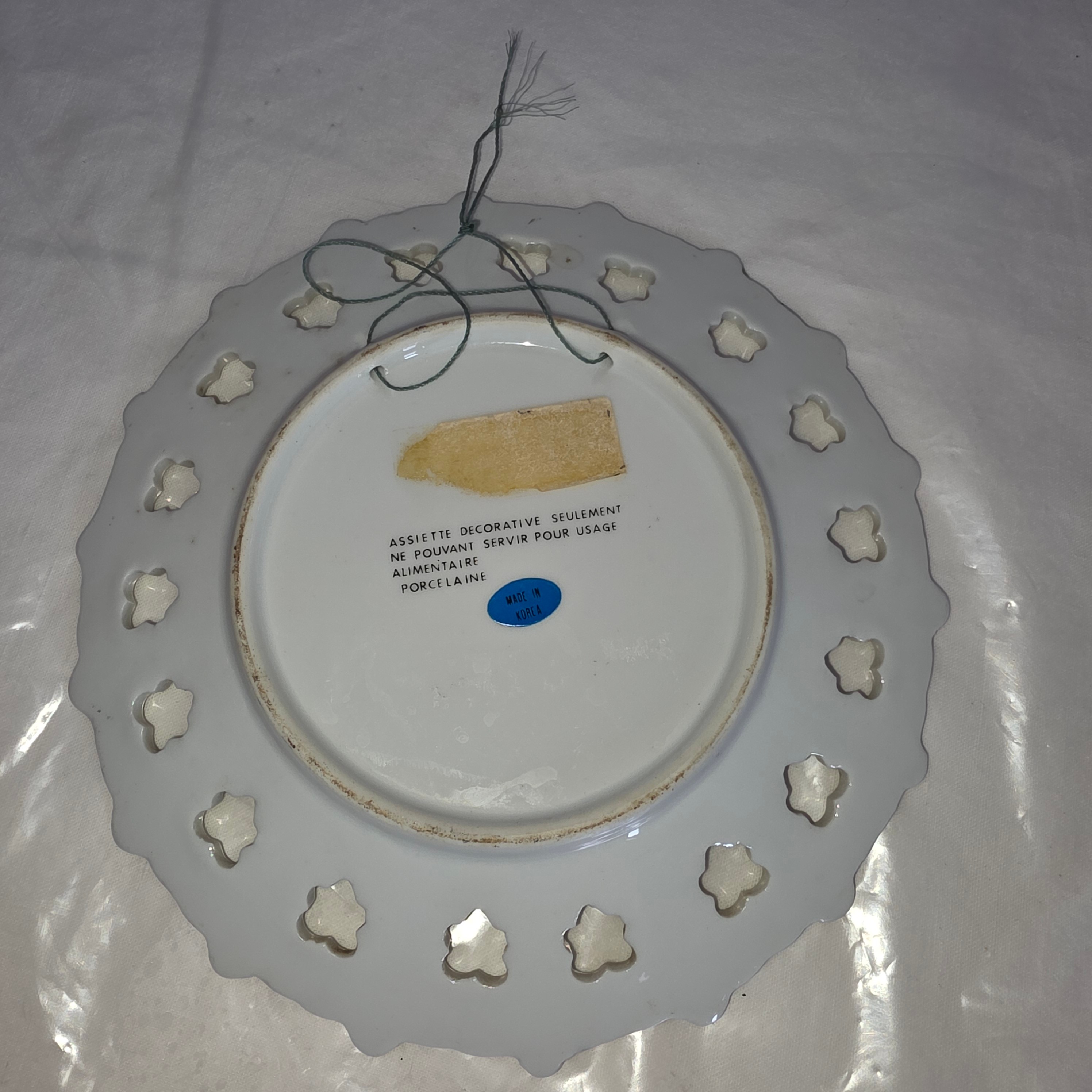 Assiette Décorative en Porcelaine " Les Glaneuses " de Jean- François Millet Très bon état - Vue 2 - 