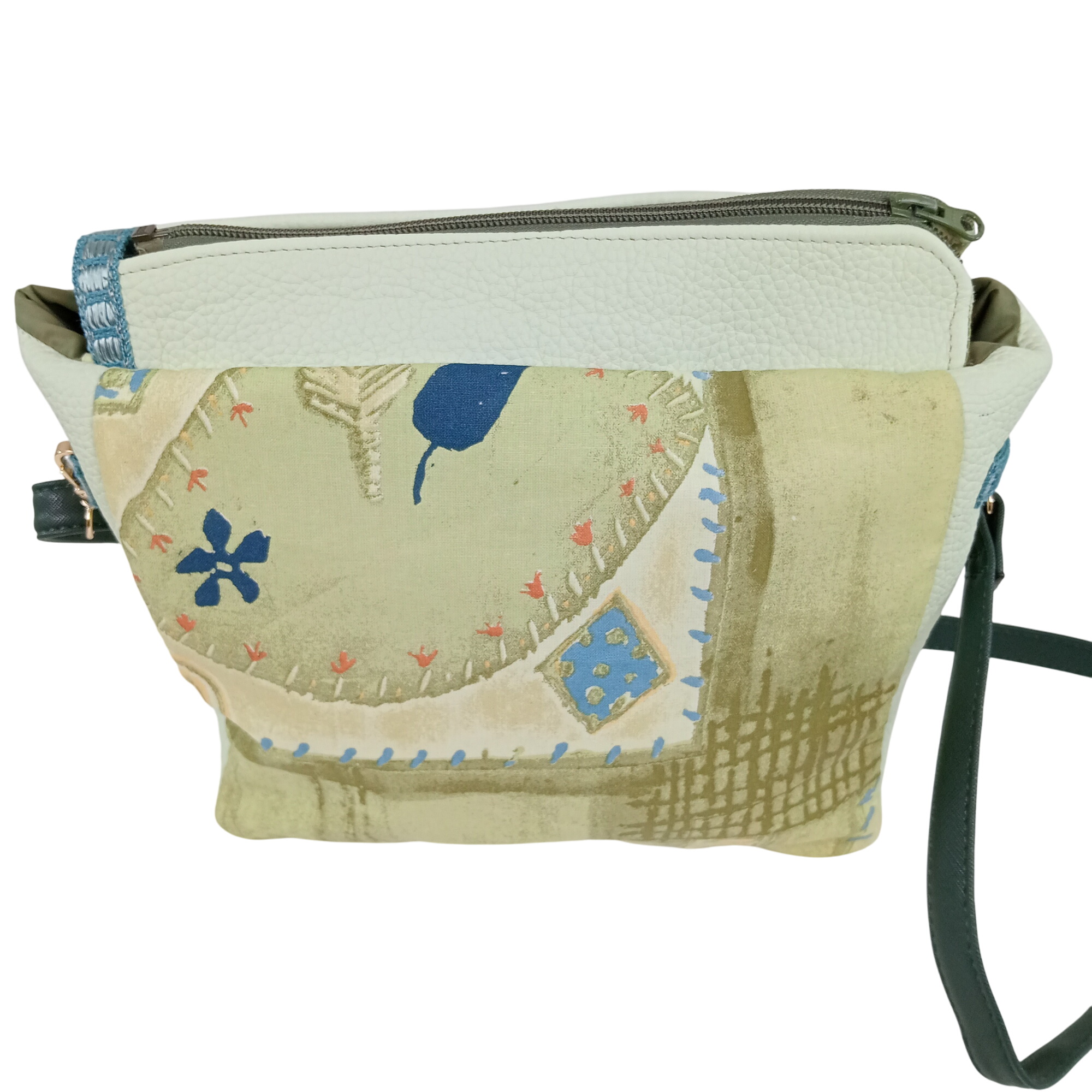 Sac Julia cuir unique de couleur pomme cration Audacie lanire interchangeable et rglable cuir et tissus recycls - fait main /fabriqu en Fran - Label Emmaus - Modalova