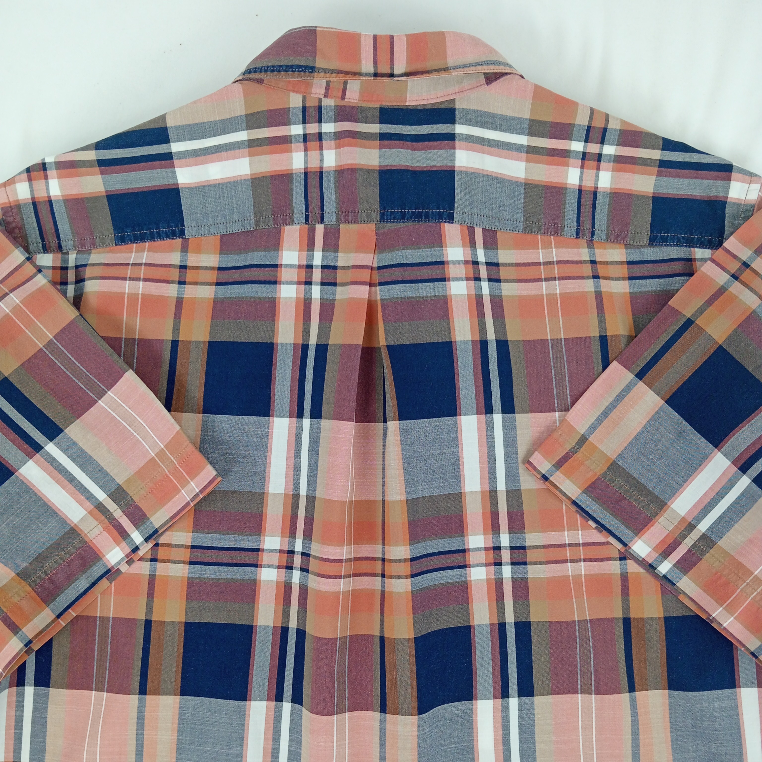Chemise homme à carreaux de la marque Lacoste col classique manches courtes de couleur rouge tomette taille L (41) - Photo 3