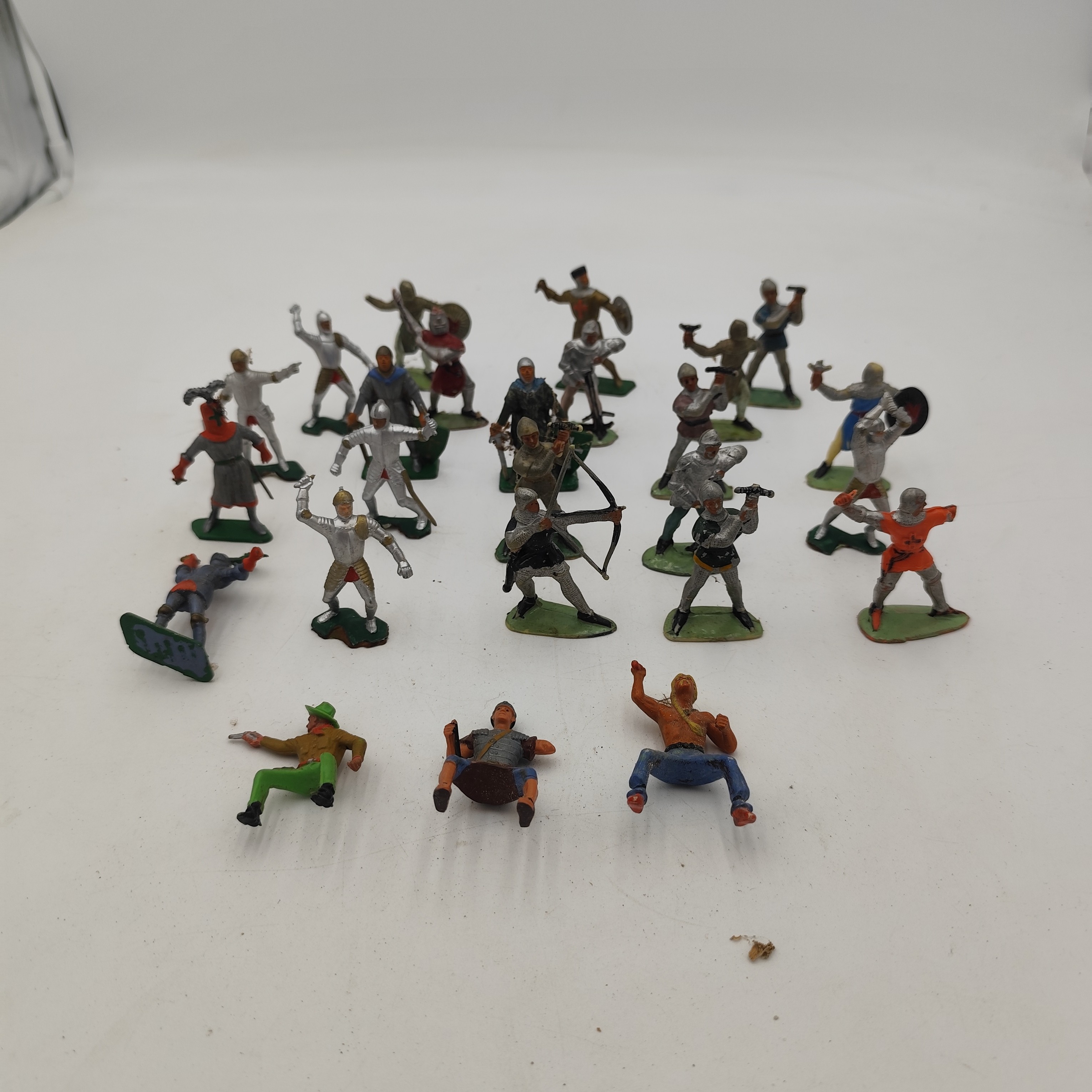 Château fort + personnages & accessoires - Starlux État correct - Vue 6 - 