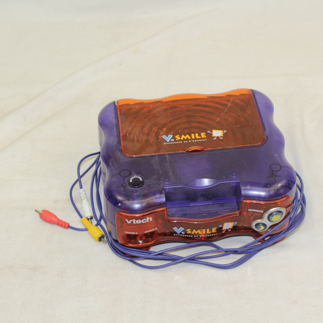 V Smile - VTech vendu avec un jeu (Superman) - État correct sur Label Emmaüs